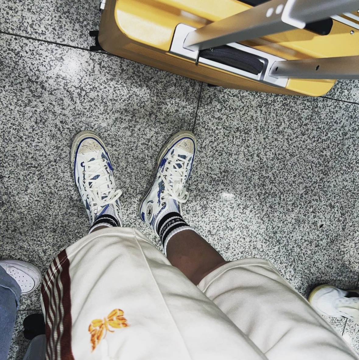 Converse x Ader Error Chuck 70 High White 착용 스타일 - 1