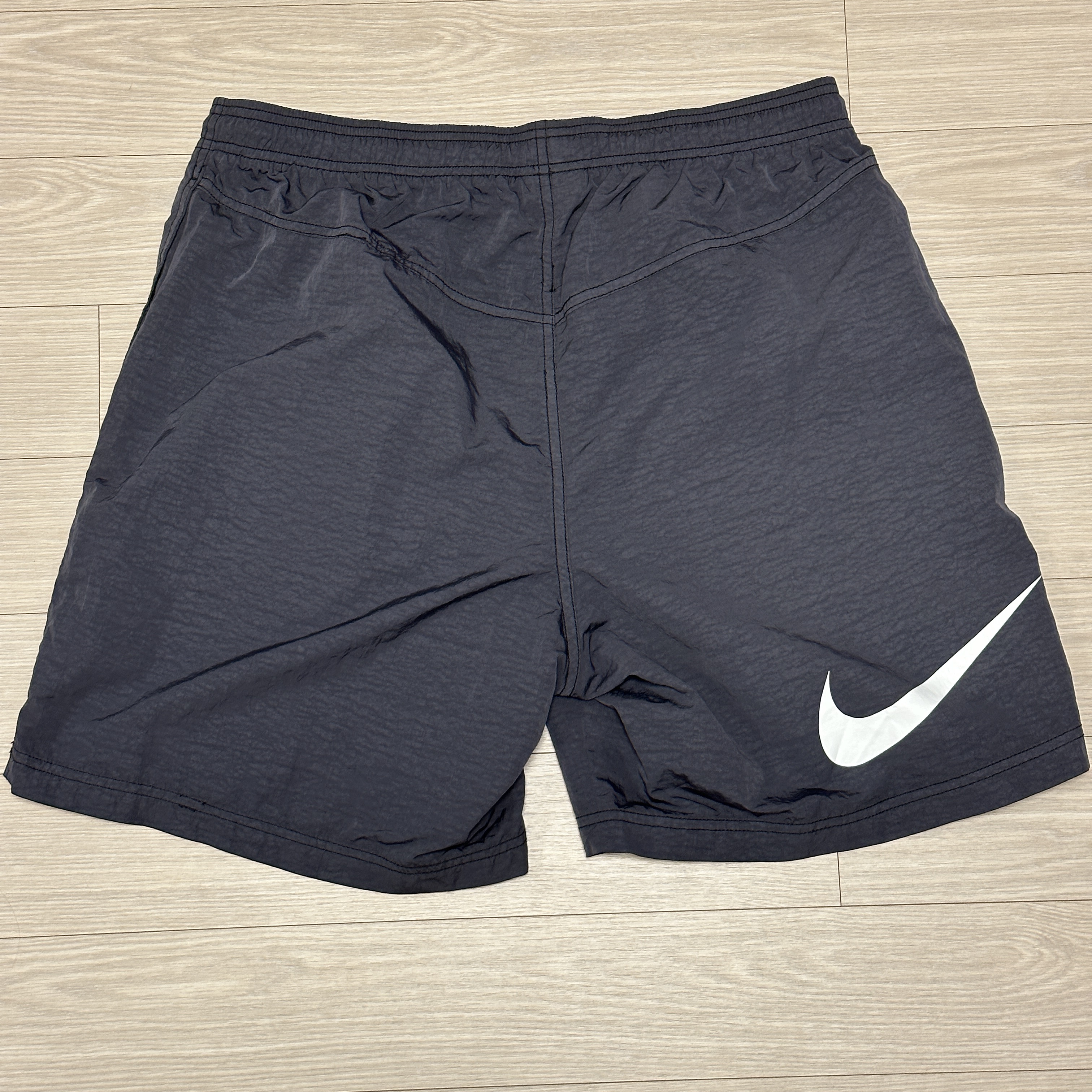 Nike x Stussy Water Shorts Off Noir 착용 스타일 - 1