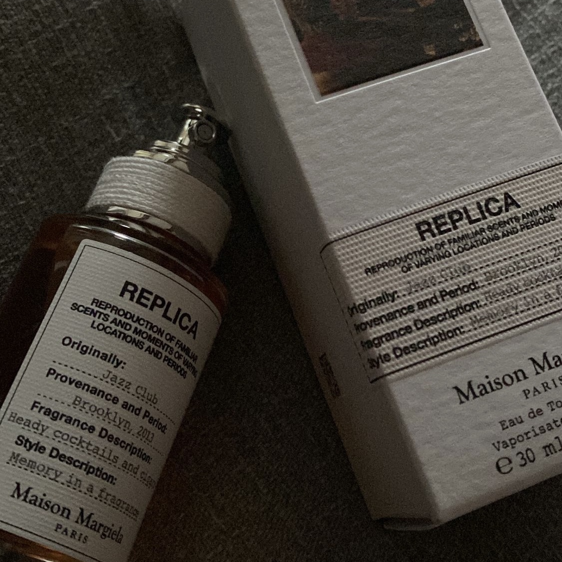 Maison Margiela Replica Jazz Club Eau De Toilette 30ml, Maison Margiela Replica Paint Drop Sneakers Black 착용 스타일 - 1