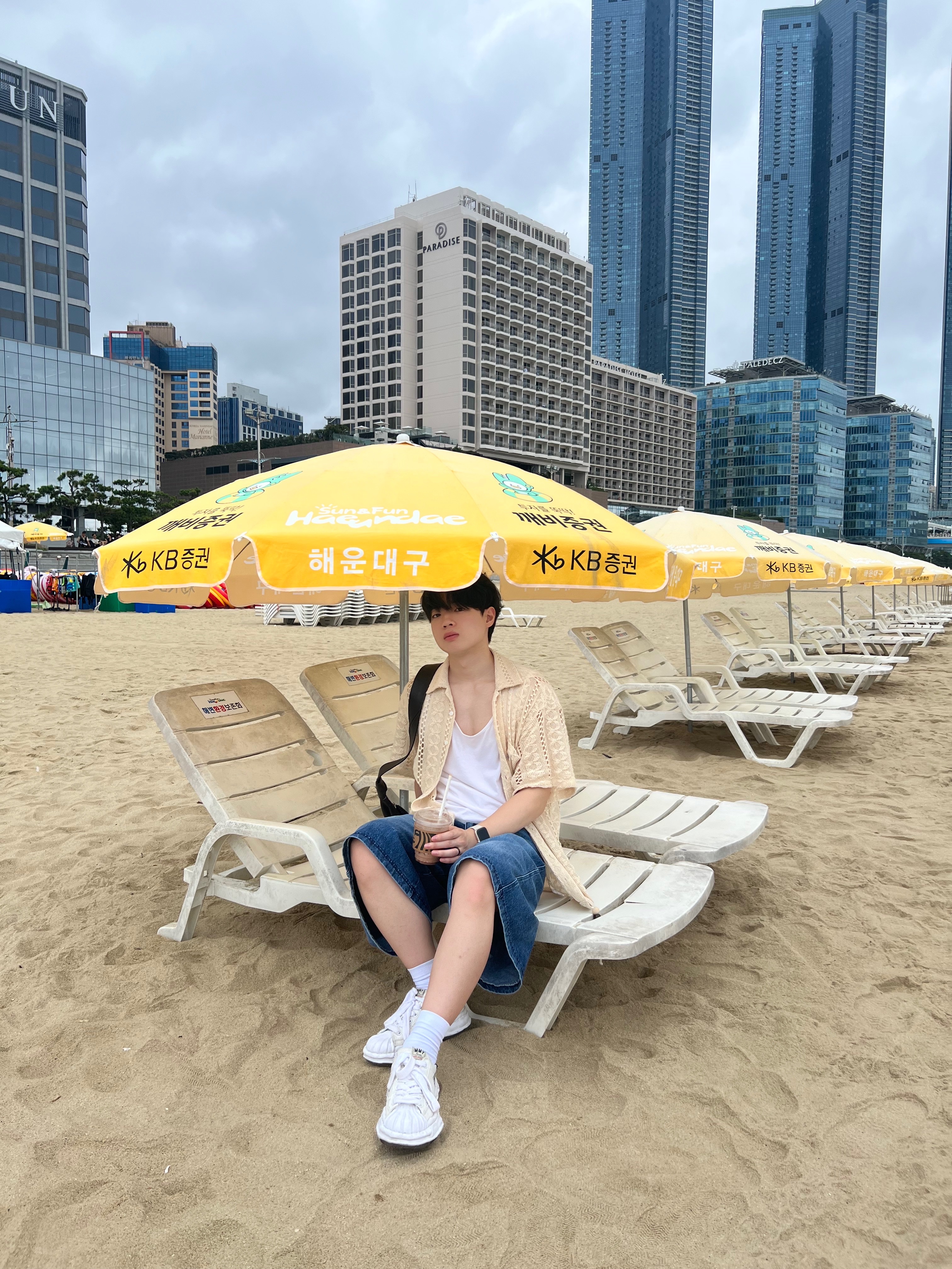 Maison Mihara Yasuhiro Blakey OG Sole Canvas Low-top Sneakers White, Lemaire Small Croissant Bag Soft Nappa Leather Dark Chocolate ์ฐฉ์ฉ ์คํ์ผ - 4