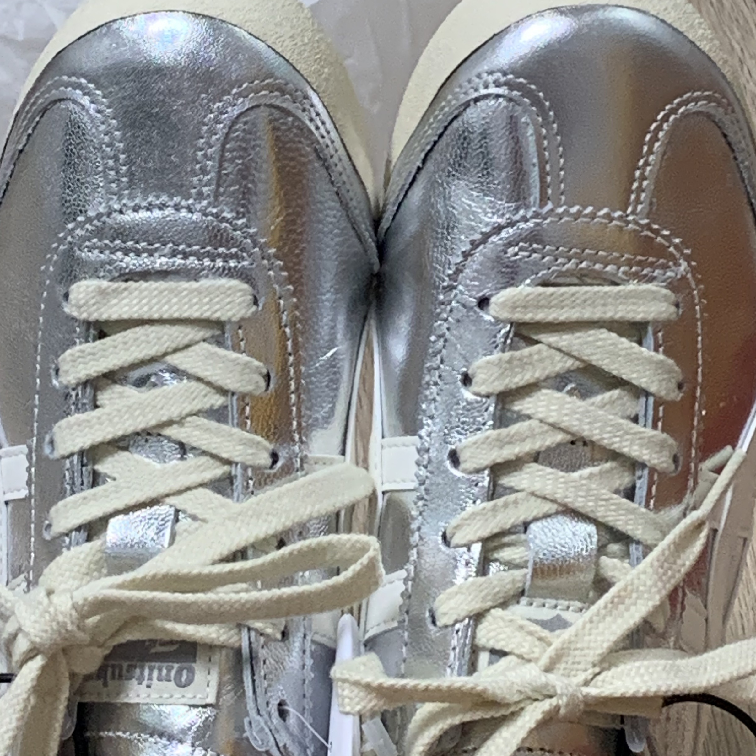 Onitsuka Tiger Mexico 66 White Silver 착용 스타일