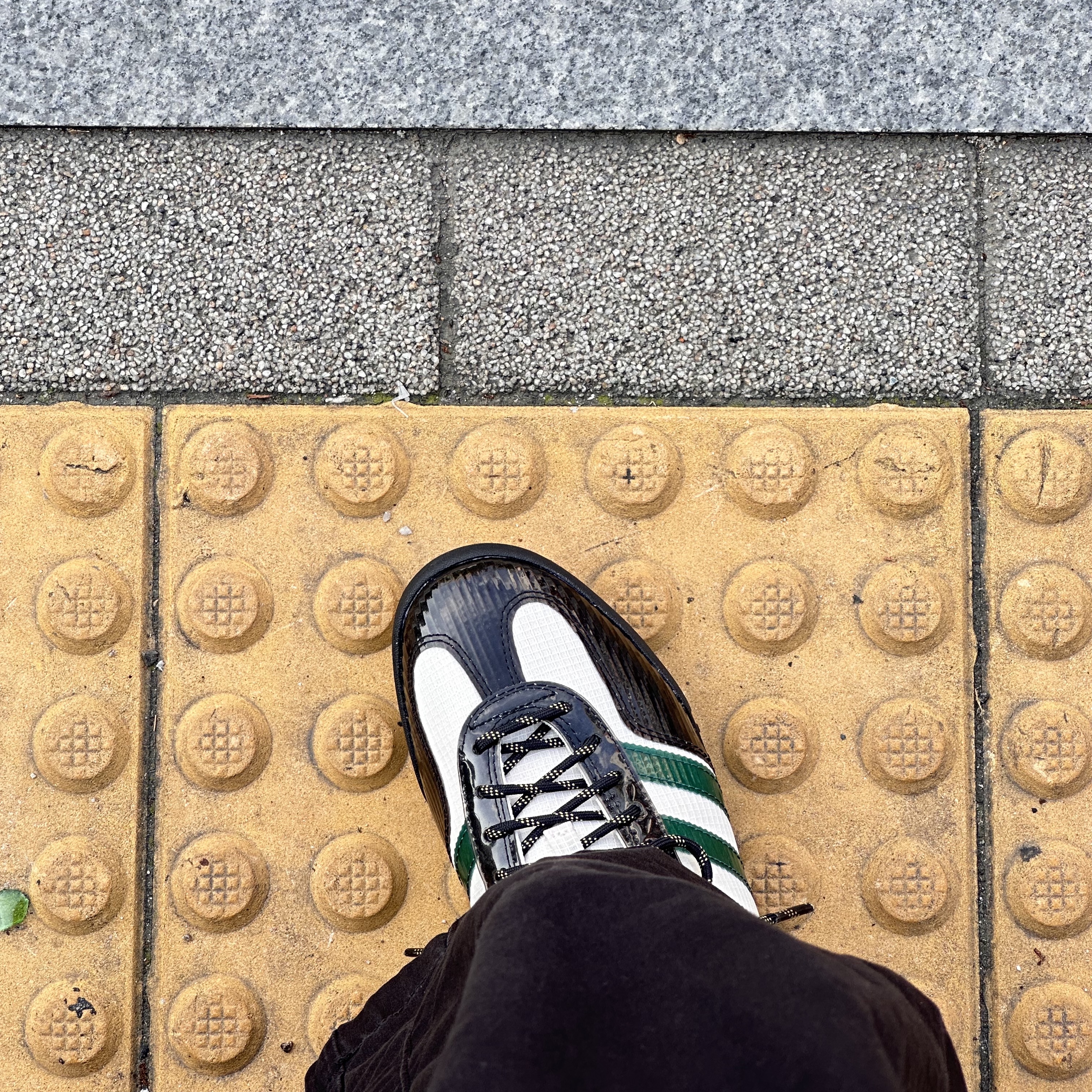 Adidas x Blondey McCoy A.B. Gazelle Indoor White Green 착용 스타일