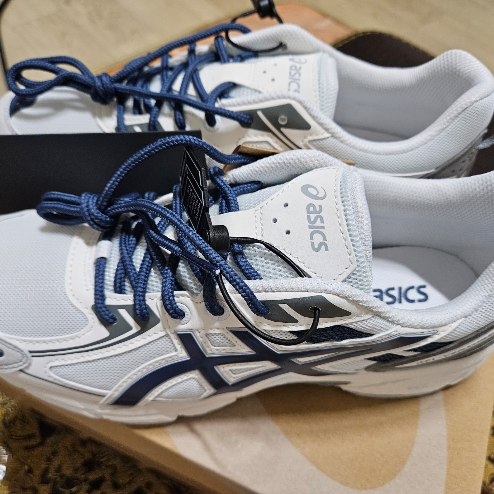 Asics Gel-Venture 6 Bering Sea 착용 스타일