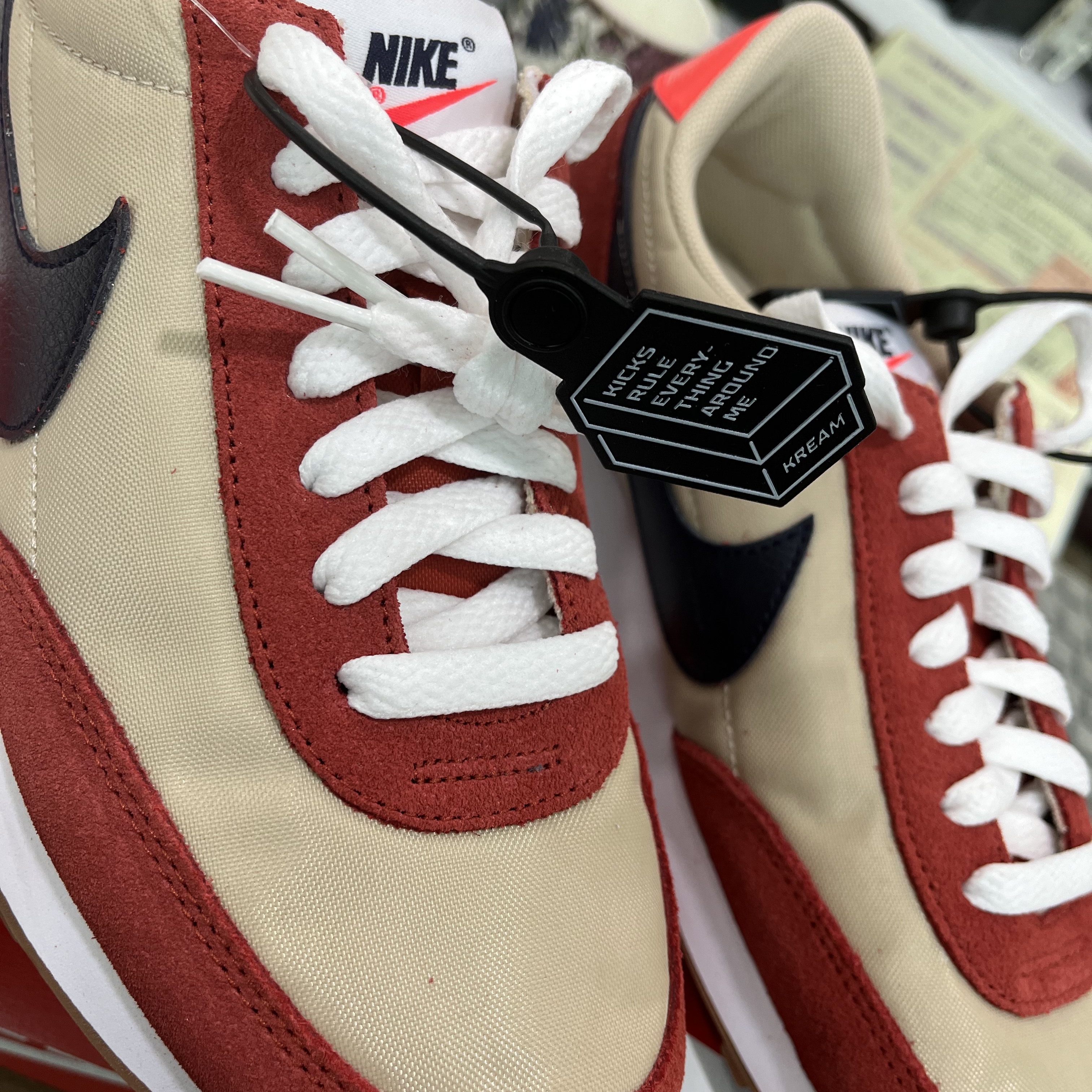 (W) Nike Daybreak Cinnabar 착용 스타일 - 2