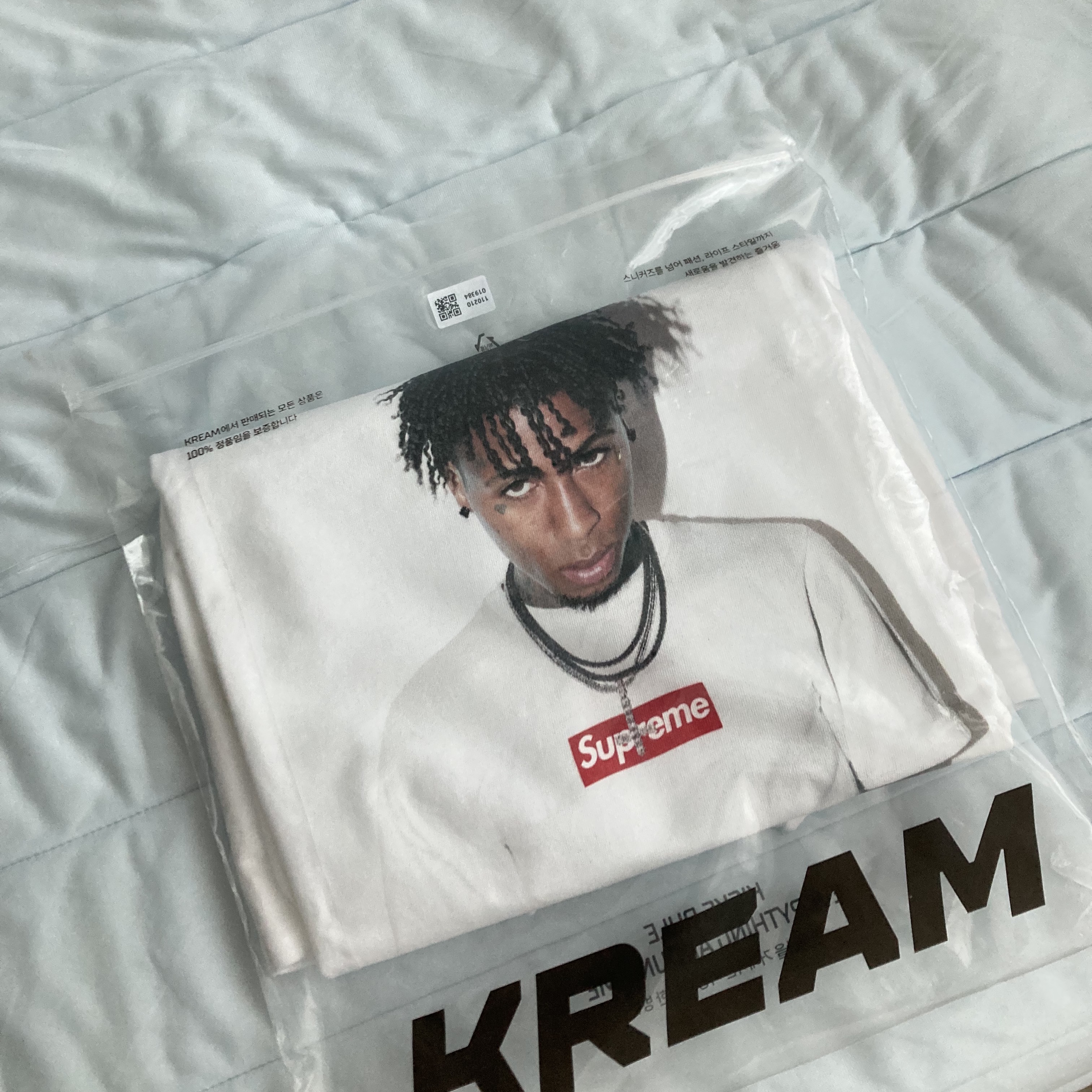 Supreme NBA Youngboy T-Shirt White - 23FW 착용 스타일