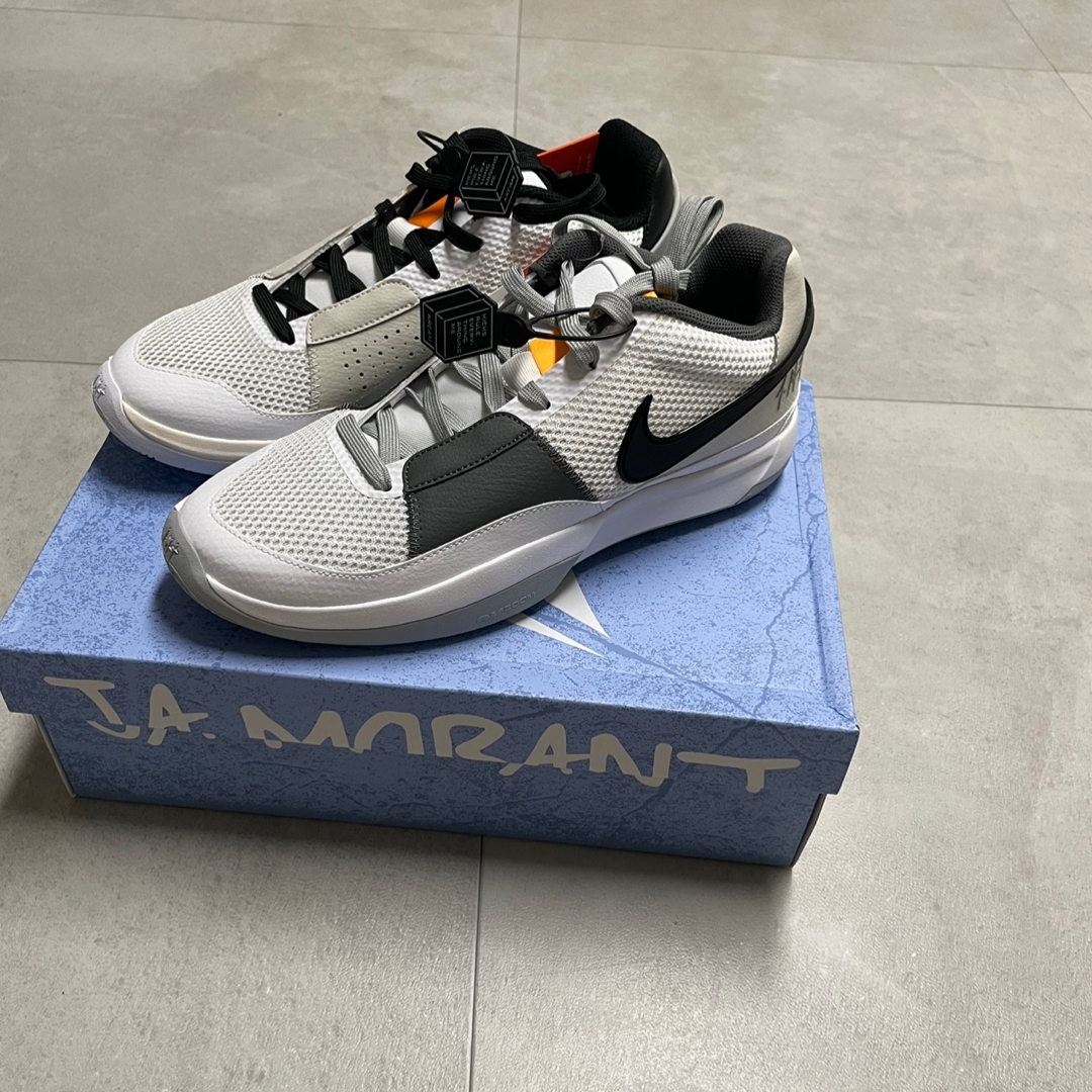 Nike Ja 1 EP Light Smoke Grey 착용 스타일 - 1