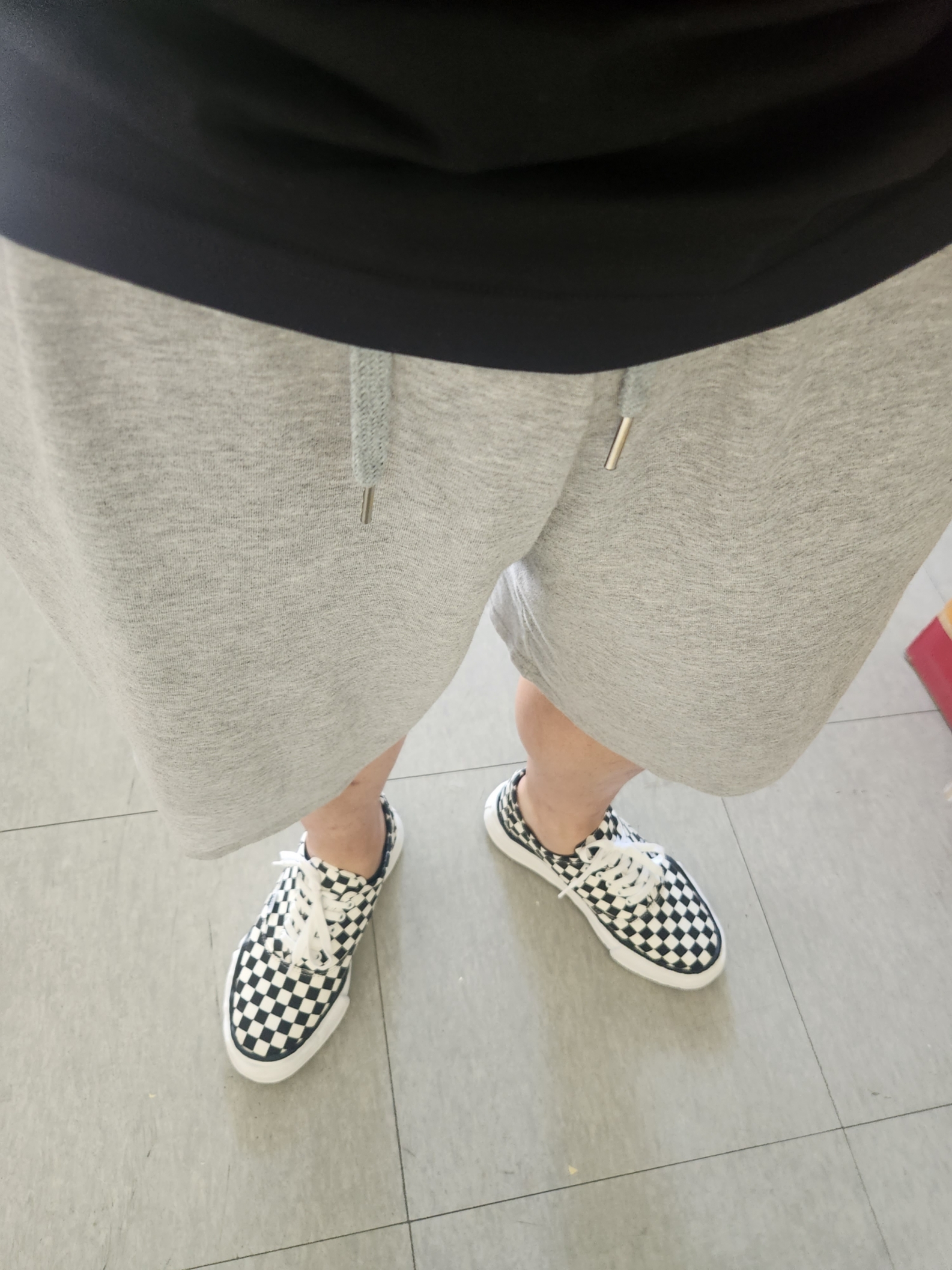 Maison Mihara Yasuhiro Baker OG Sole Canvas Low Cut Sneakers Black White 착용 스타일 - 1