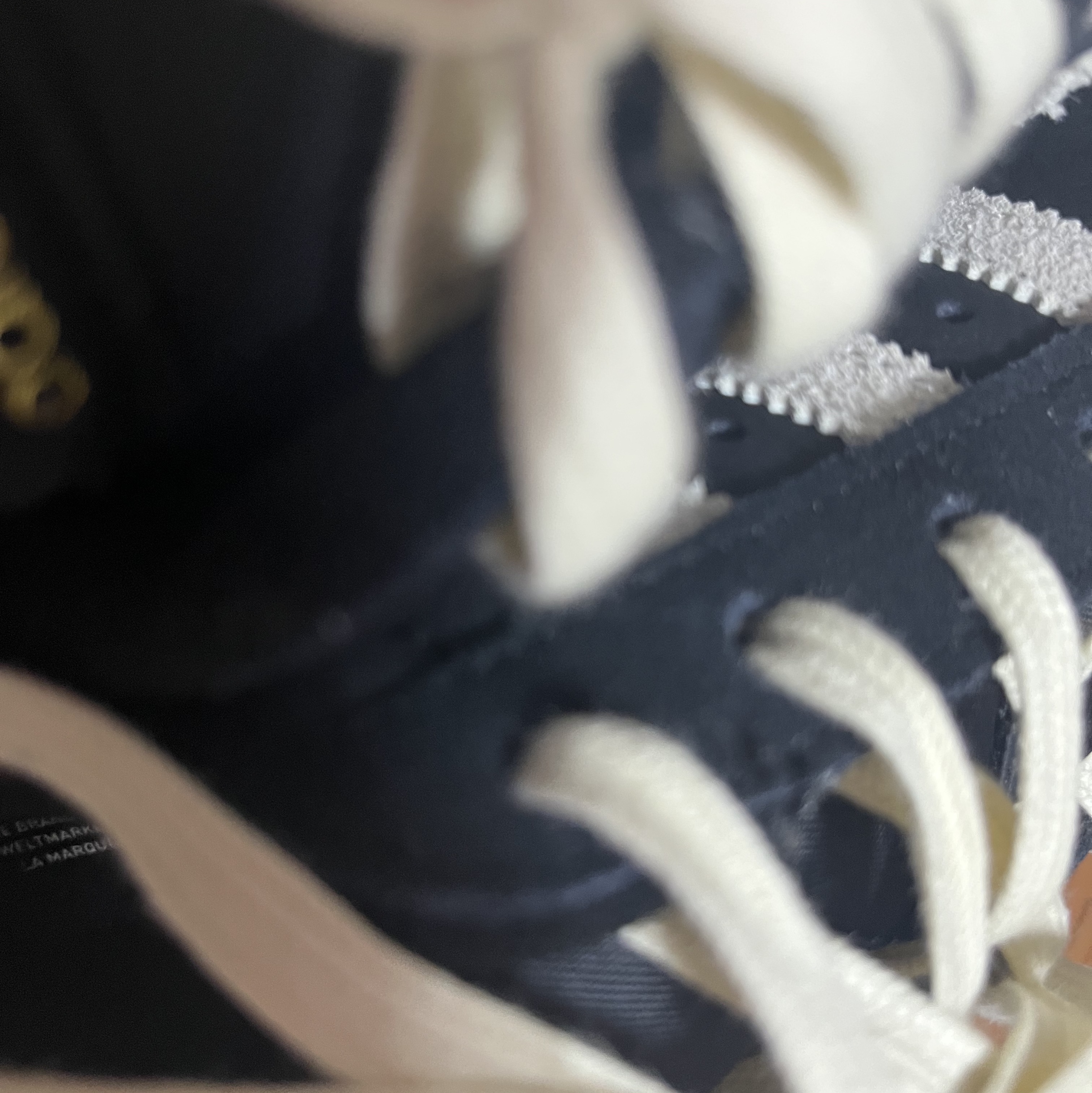 Adidas Superstar 82 Black White 착용 스타일 - 2