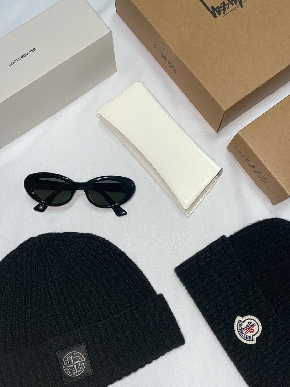 Stone Island N10B5 Beanie Black - 22FW 착용 스타일