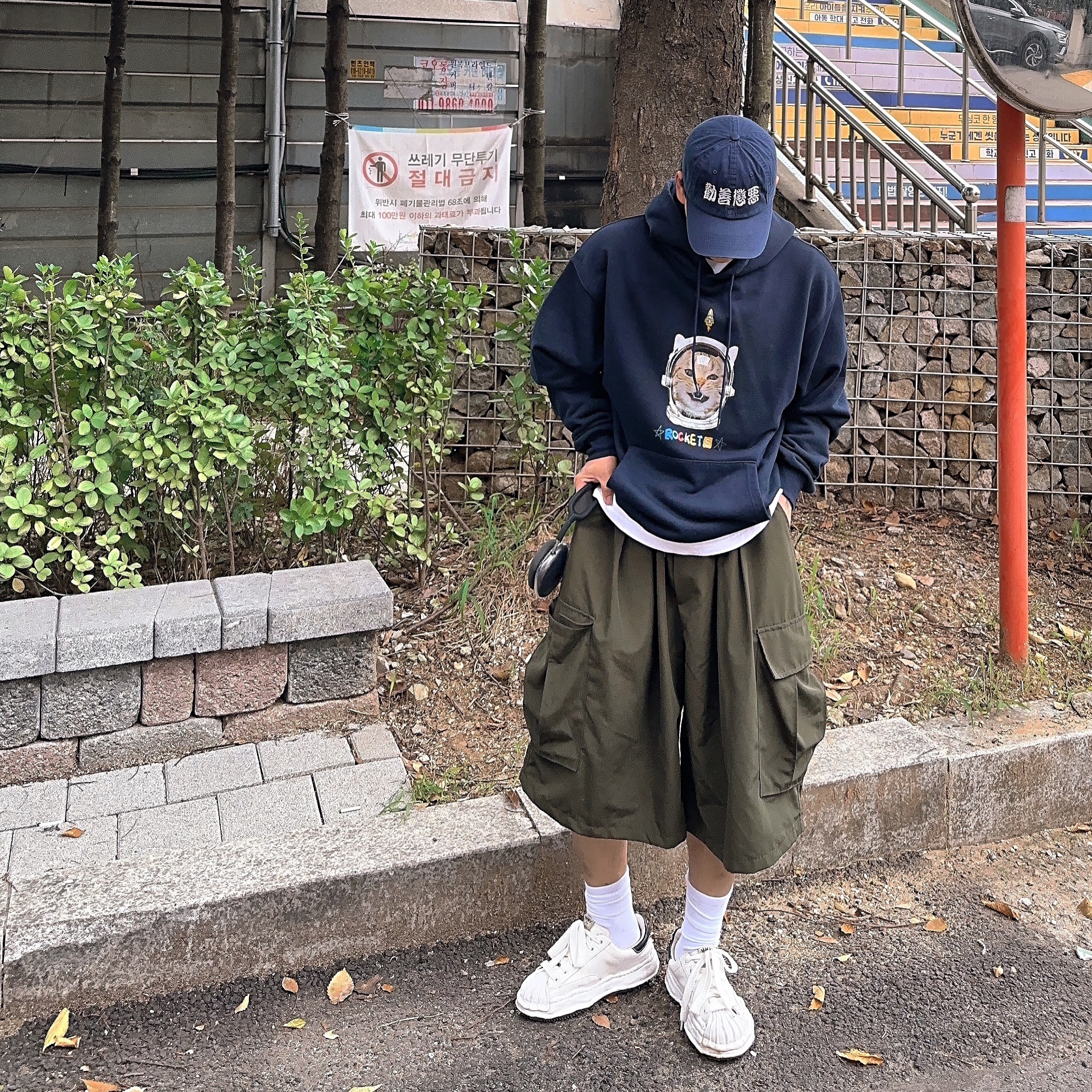 Maison Mihara Yasuhiro Blakey OG Sole Leather Low-top Sneakers White, Test Artifact Era Max 001 Chrome 착용 스타일 - 5