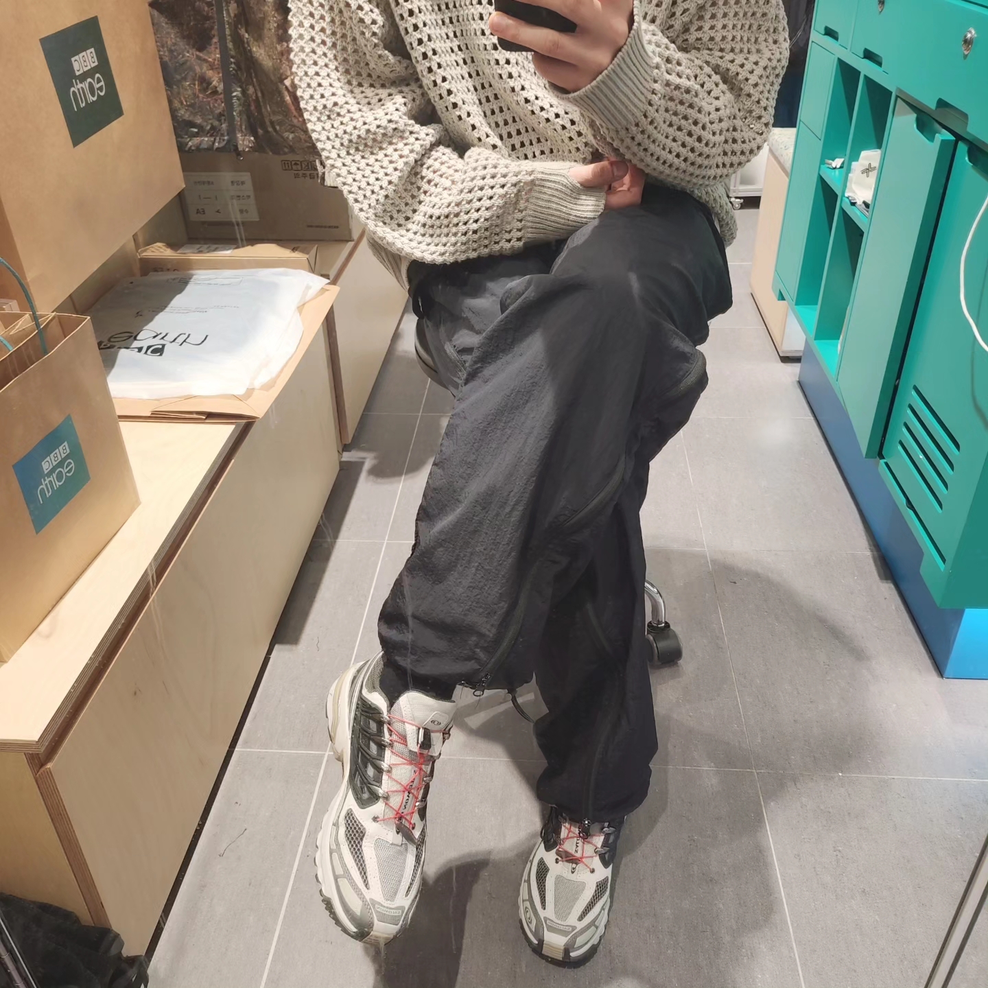 Salomon ACS Pro Beluga Vintage Khaki 착용 스타일 - 1