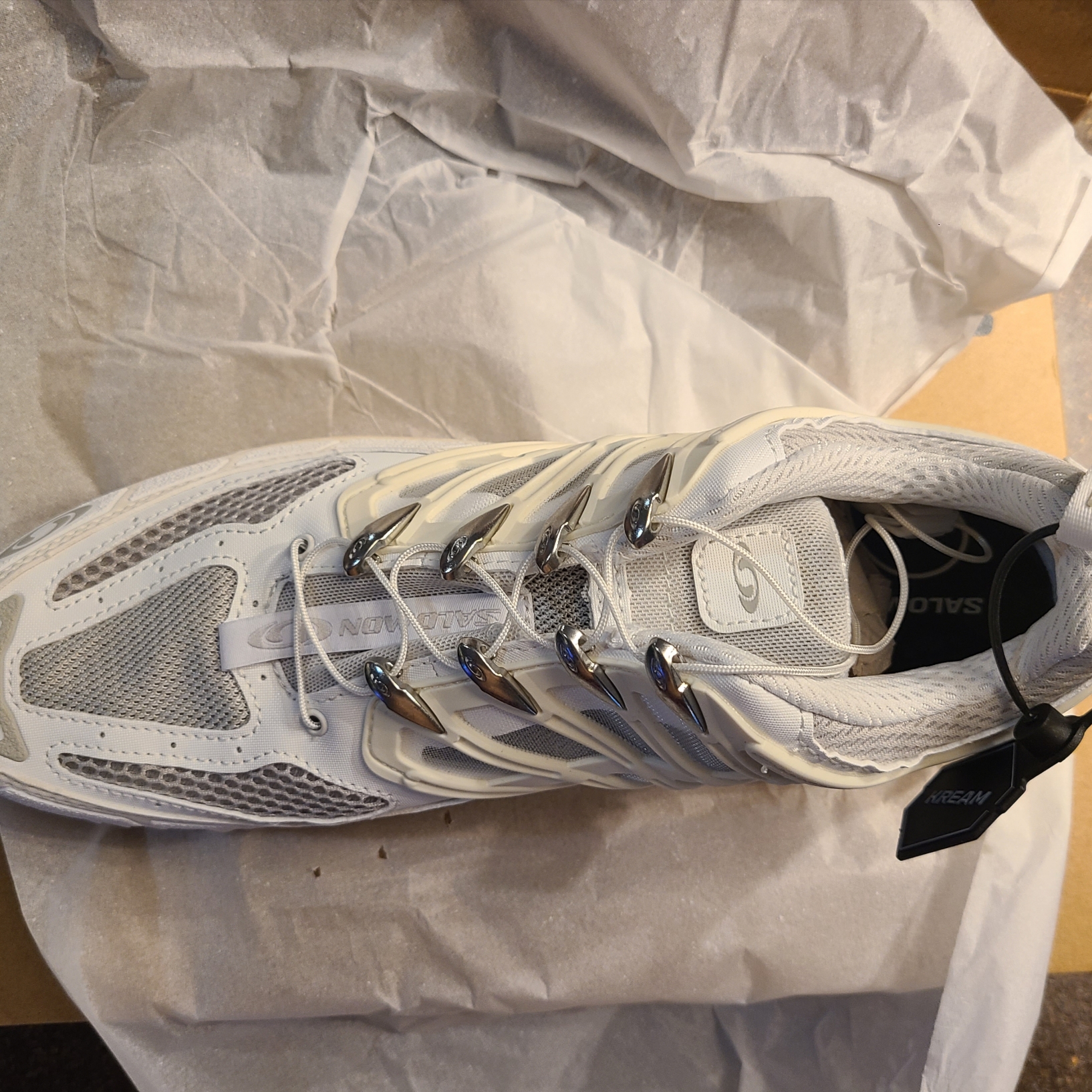 Salomon ACS Pro White Vanilla Ice 착용 스타일 - 1