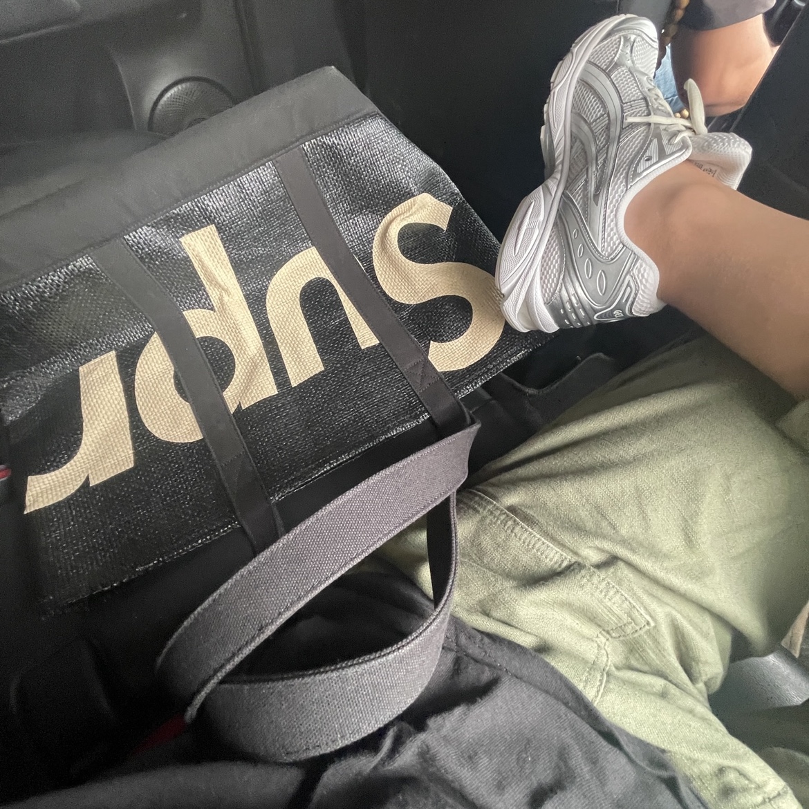 Asics x JJJJound Gel-Kayano 14 Silver White, Supreme Raffia Tote Black - 20SS 착용 스타일