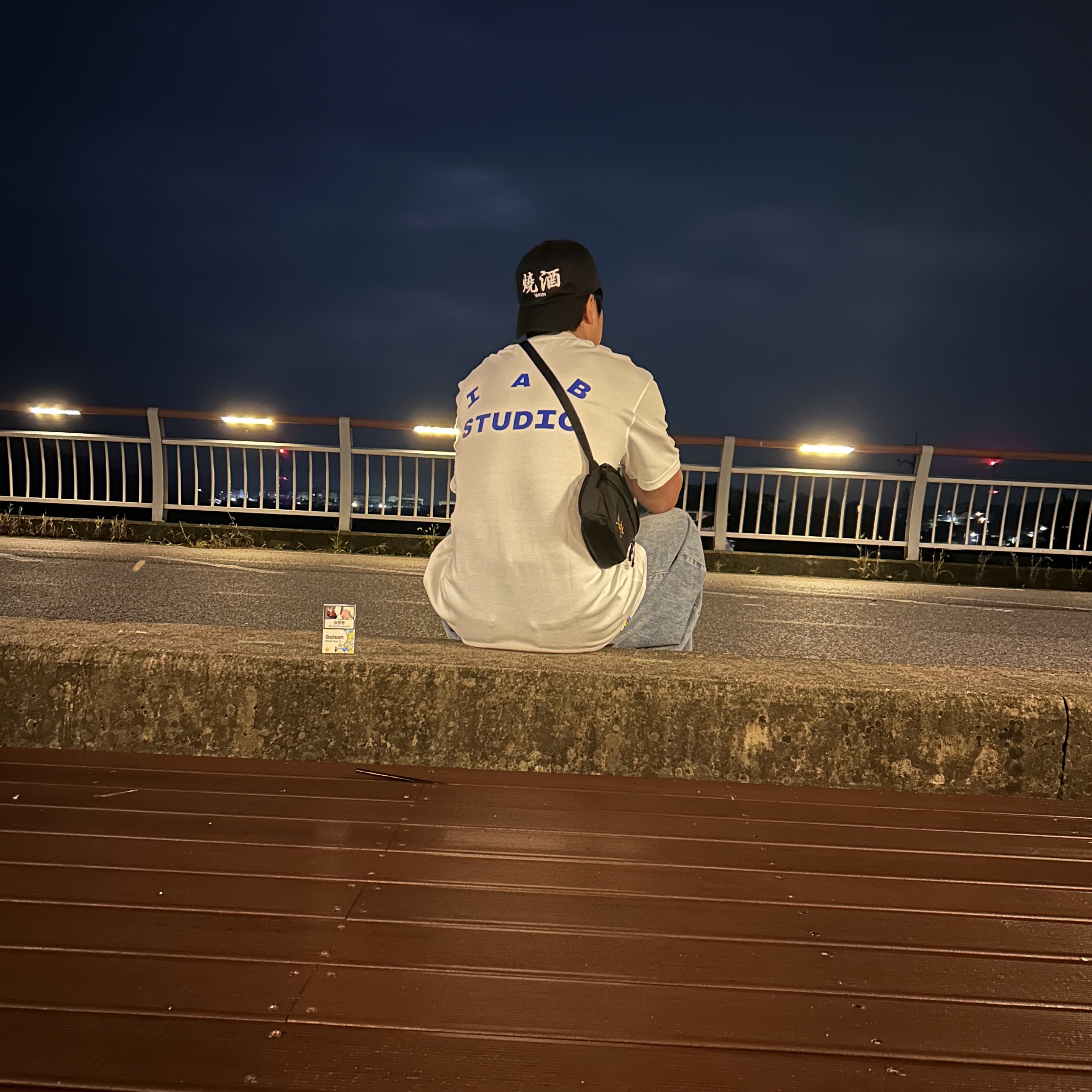 IAB Studio 10th Anniversary T-Shirts Pack White & Black (2 Pack), Darkr8m Studio x Wonsoju Ball Cap Black 착용 스타일 - 3