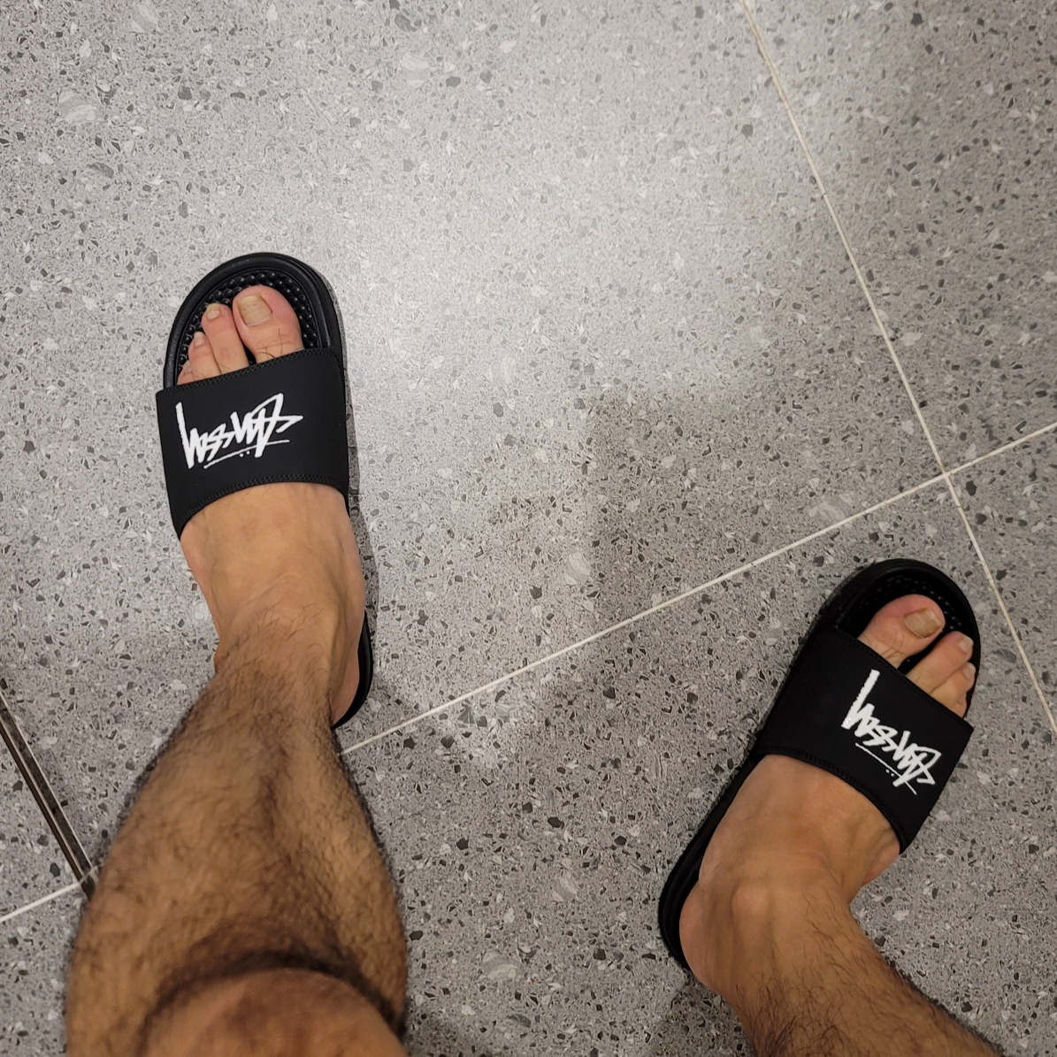 Nike x Stussy Benassi Slide Off Noir 착용 스타일 - 1