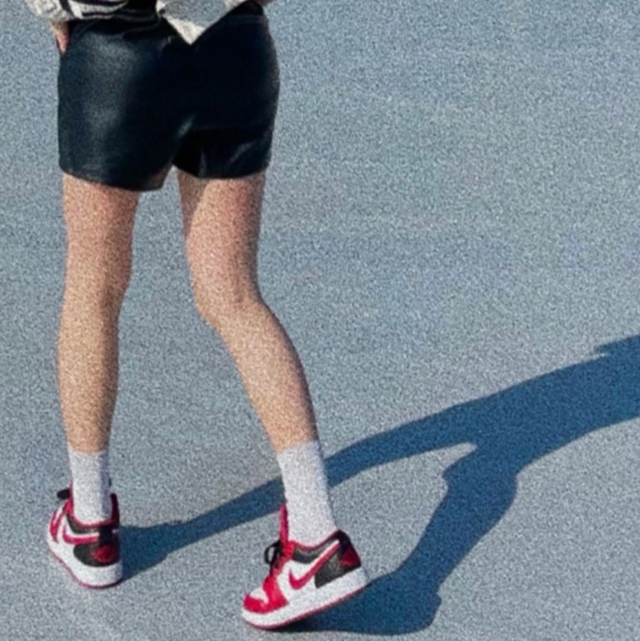 (GS) Jordan 1 Low White Gym Red Black 착용 스타일 - 4