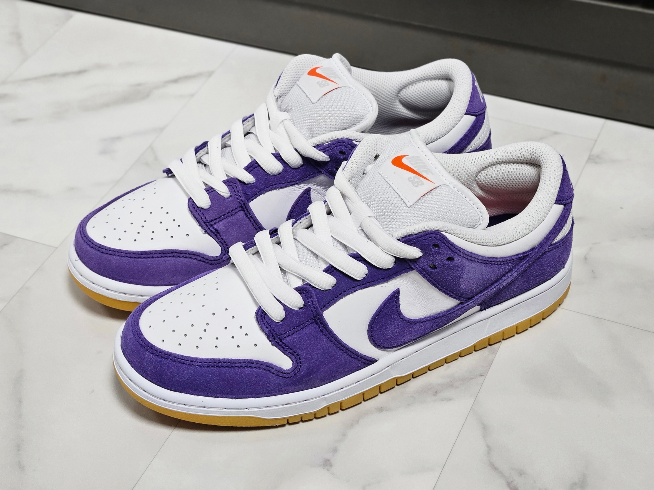 Nike Dunk Low Pro SB Court Purple 착용 스타일 - 4