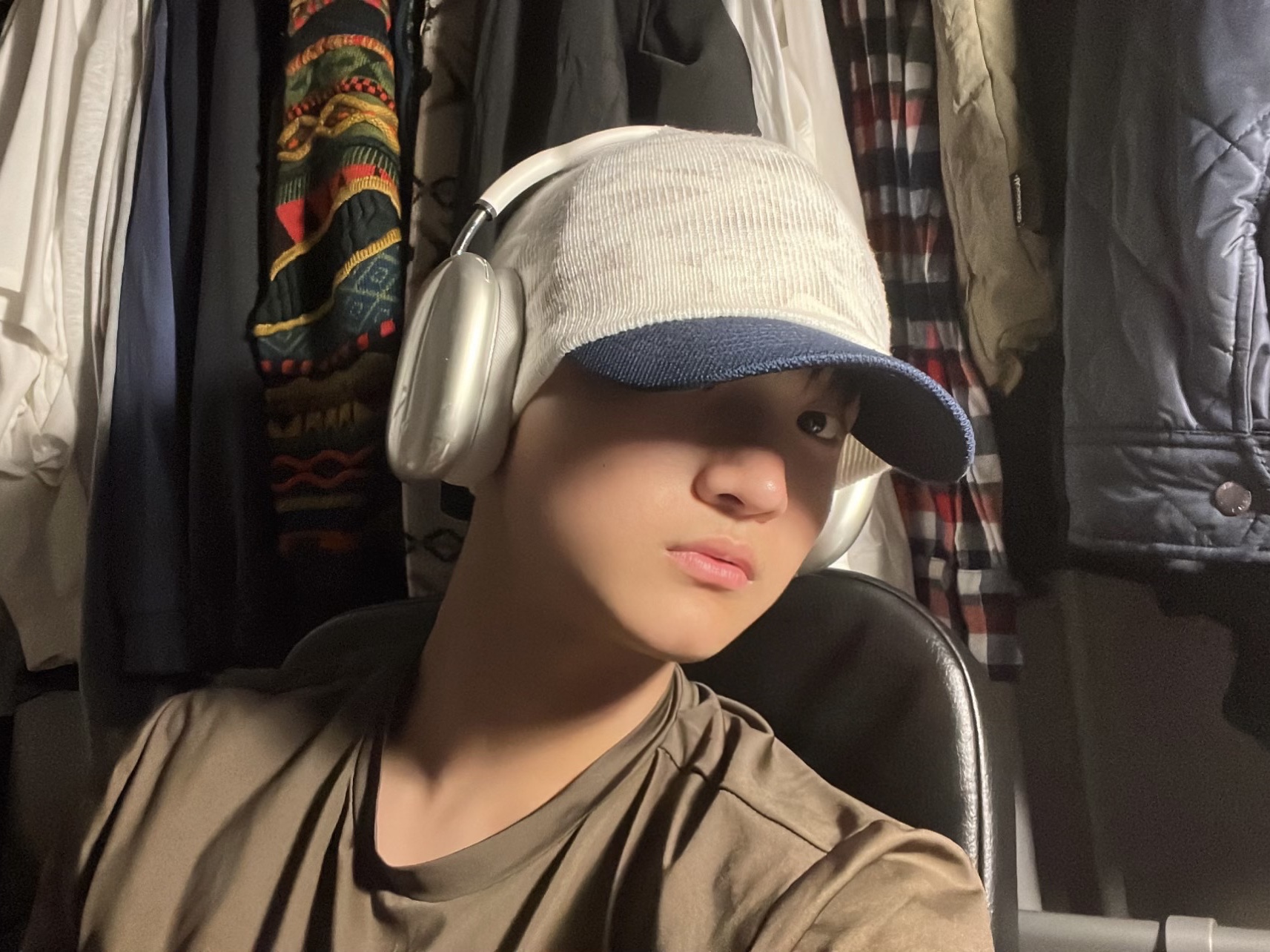 Apple AirPods Max Lightning Silver (Korean Ver.) 착용 스타일