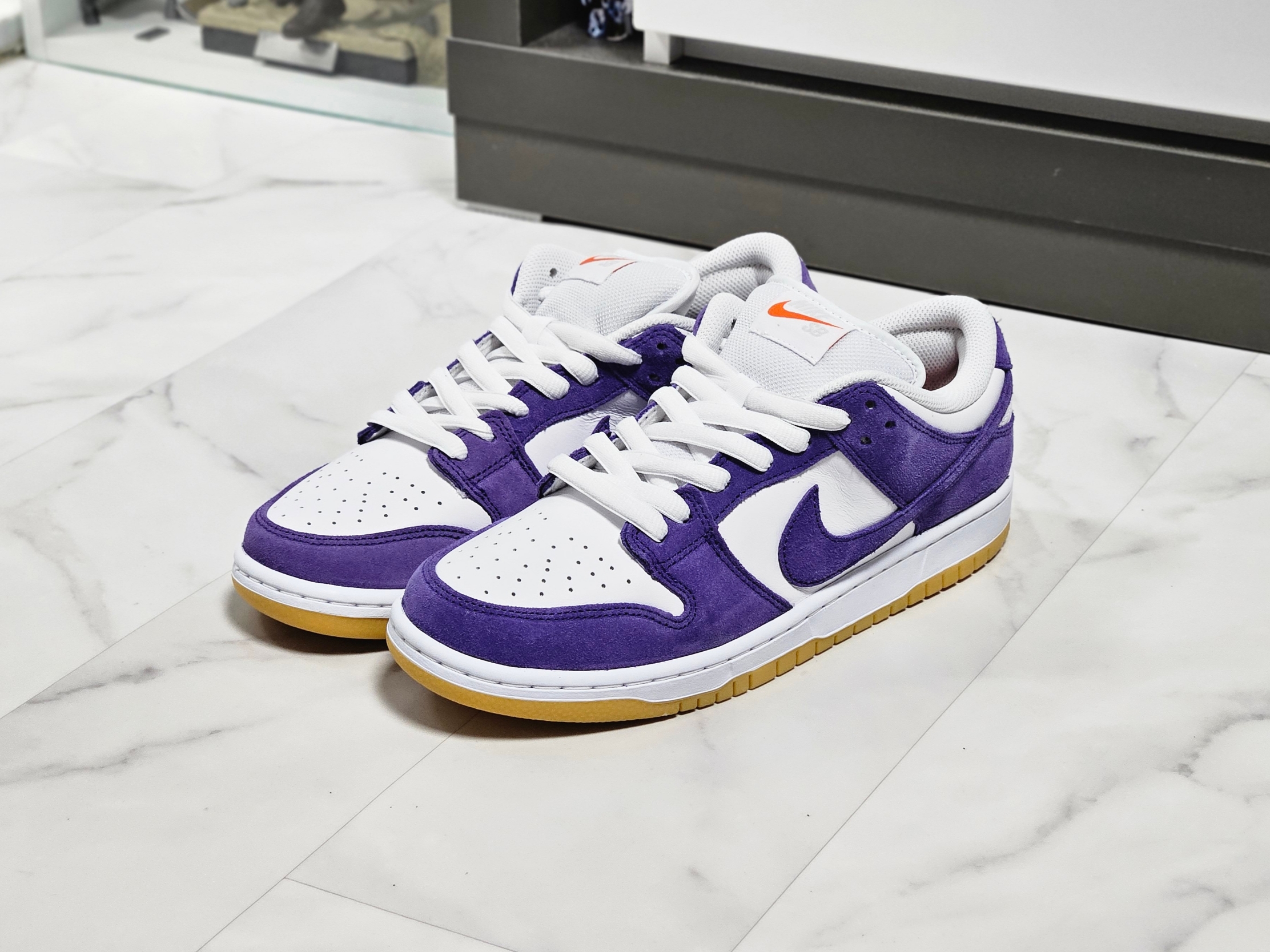 Nike Dunk Low Pro SB Court Purple 착용 스타일 - 5