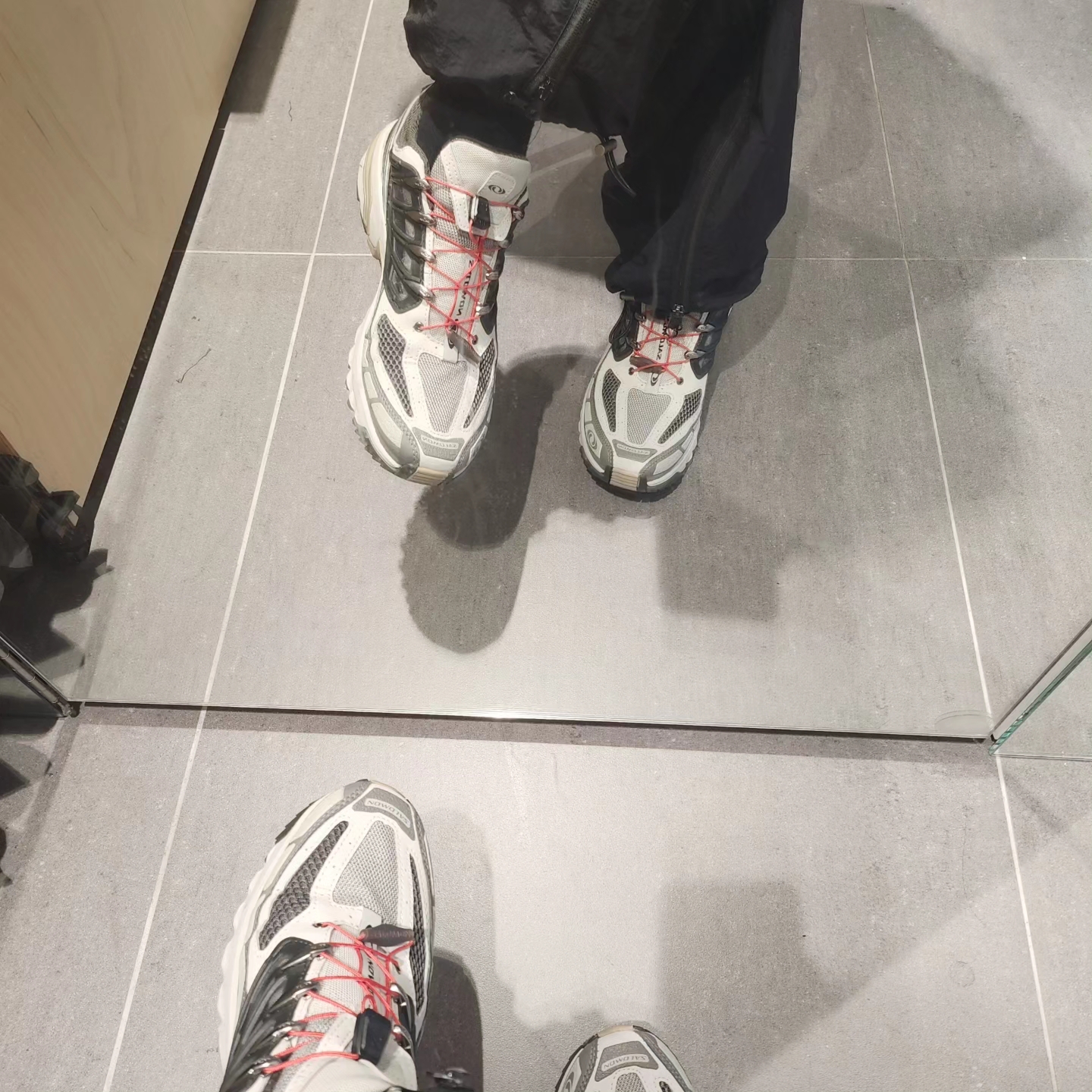 Salomon ACS Pro Beluga Vintage Khaki 착용 스타일 - 2