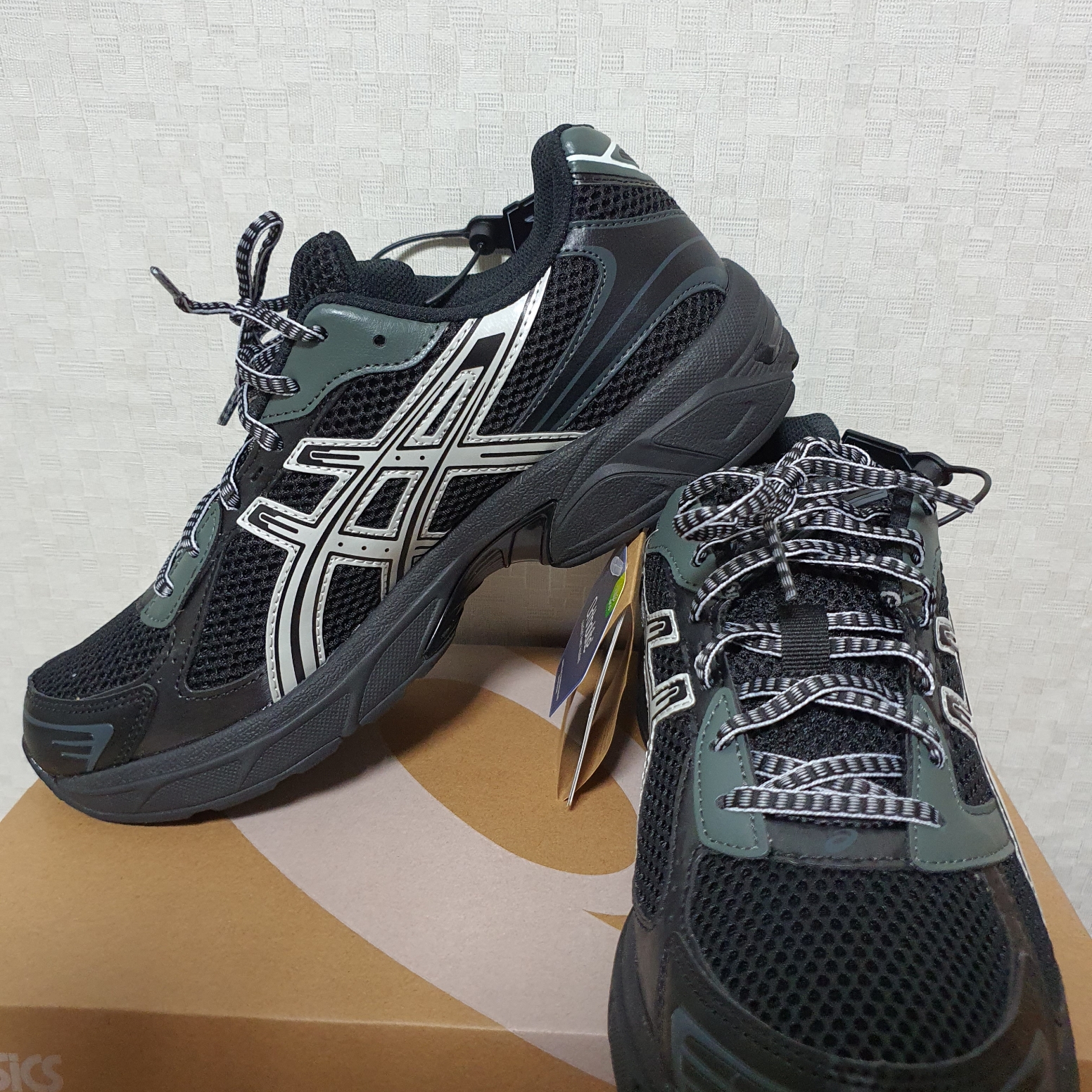 Asics Gel-1130 Black Glacier Grey - Folder Exclusive 착용 스타일 - 1