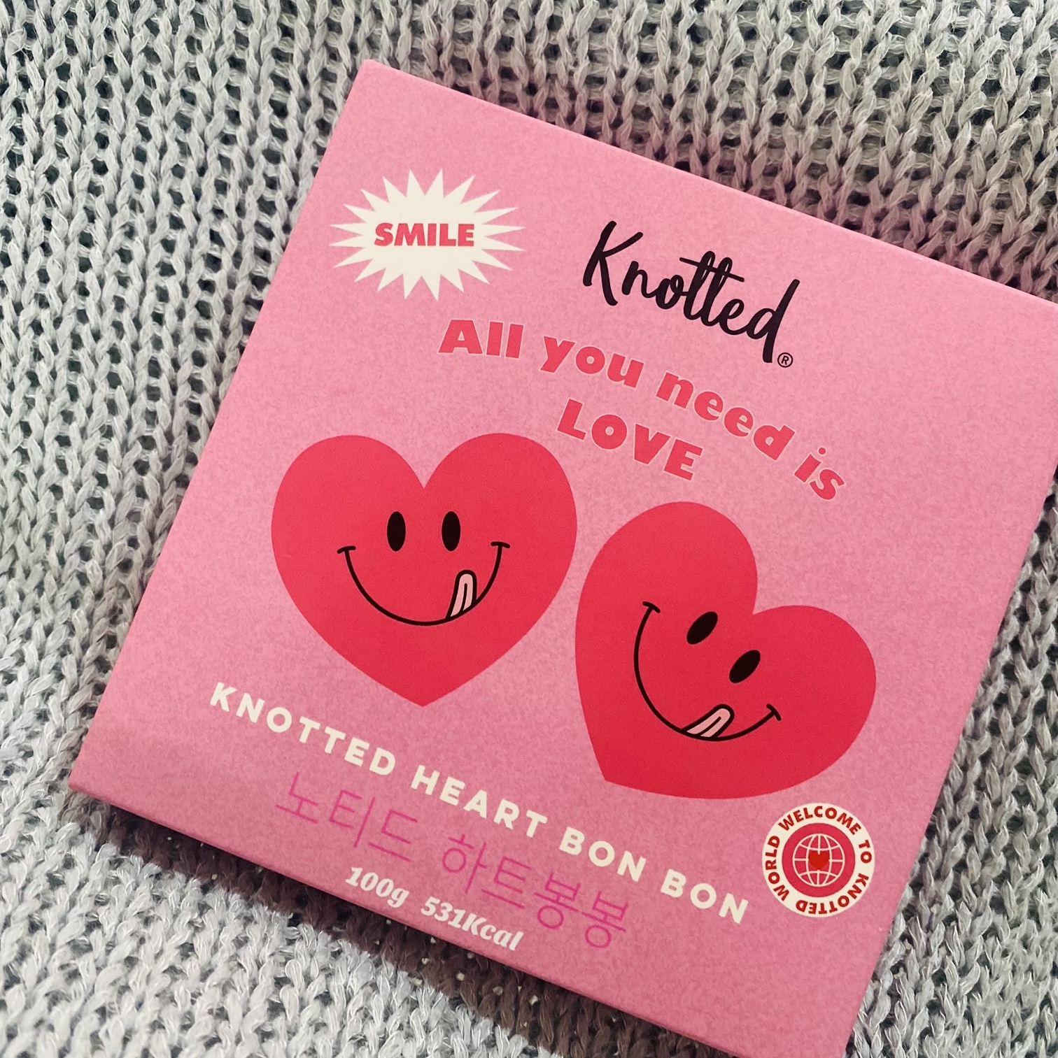 Knotted Heart Chocolate Bonbon 착용 스타일 - 1
