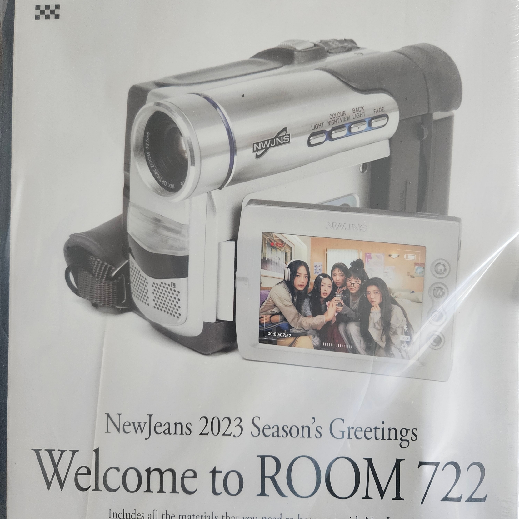 NewJeans Welcome to Room 722 Season’s Greetings 2023 착용 스타일