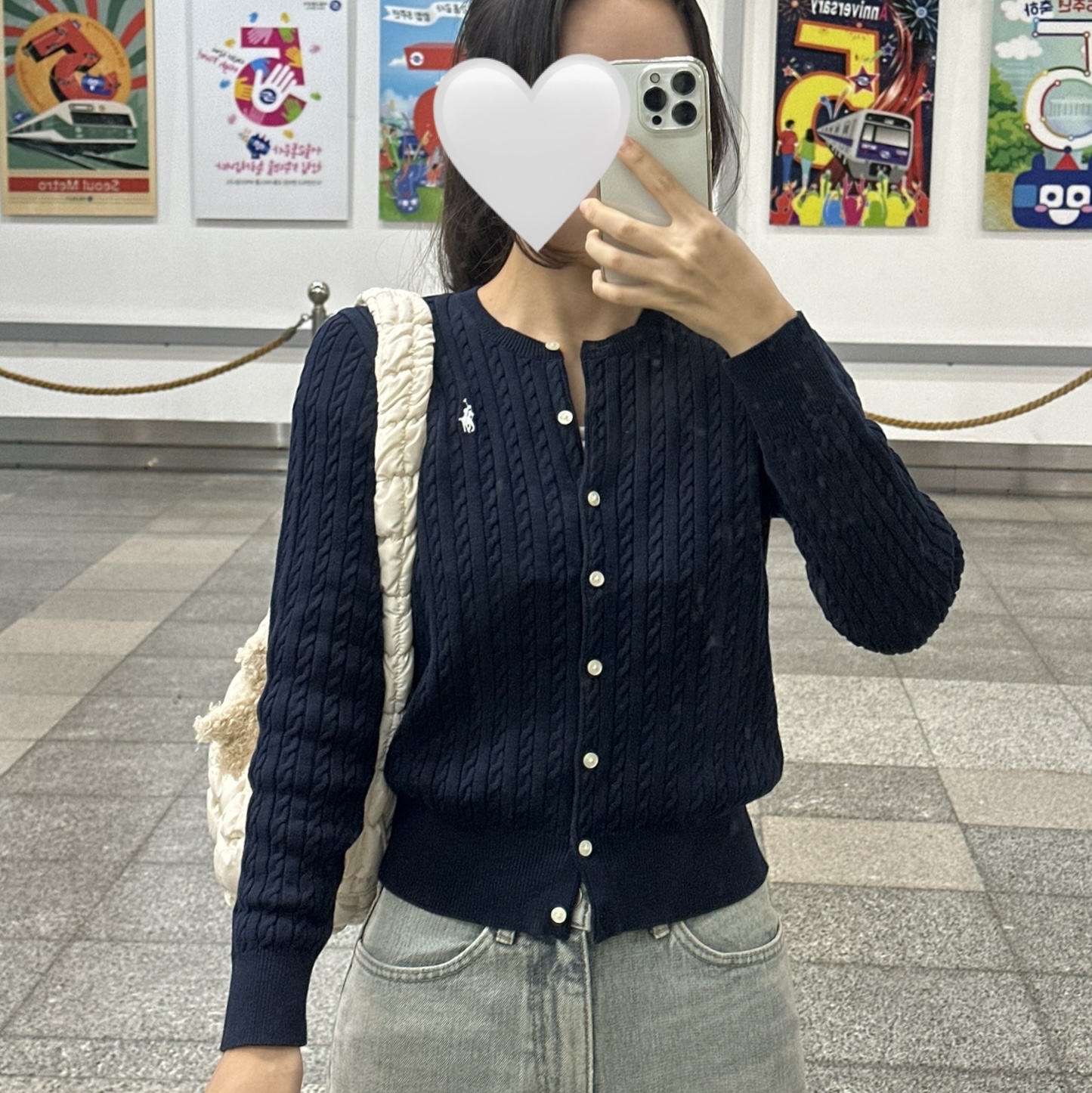 [30% 적립] Polo Ralph Lauren Children Mini Cable Cotton Cardigan Hunter Navy, COS Quilted Mini Bag Cream 착용 스타일