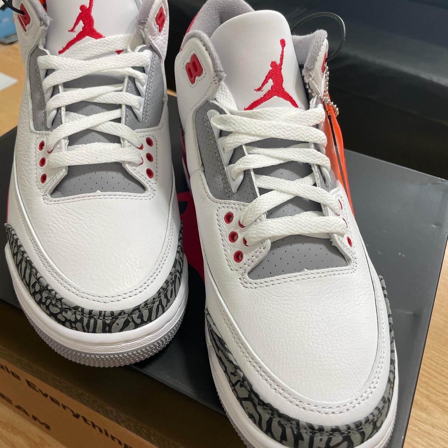 Jordan 3 Retro Fire Red 2022 착용 스타일 - 2