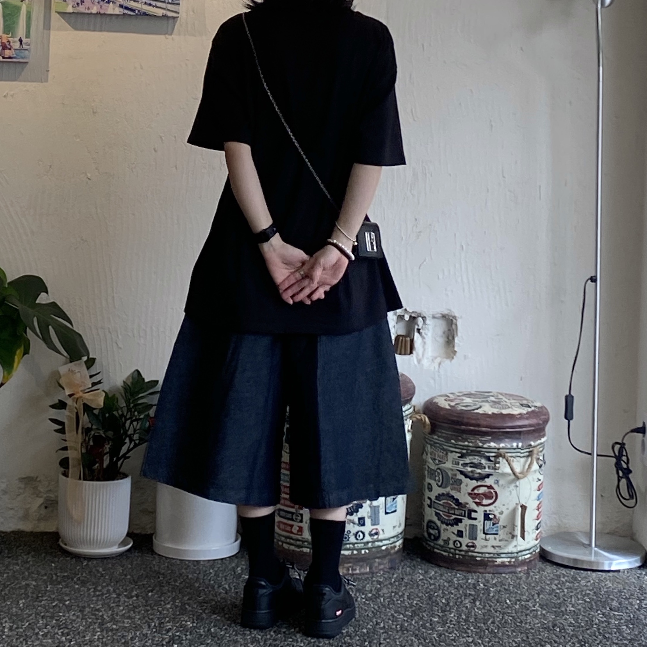 Nike x Supreme Air Force 1 Low Black 착용 스타일 - 2