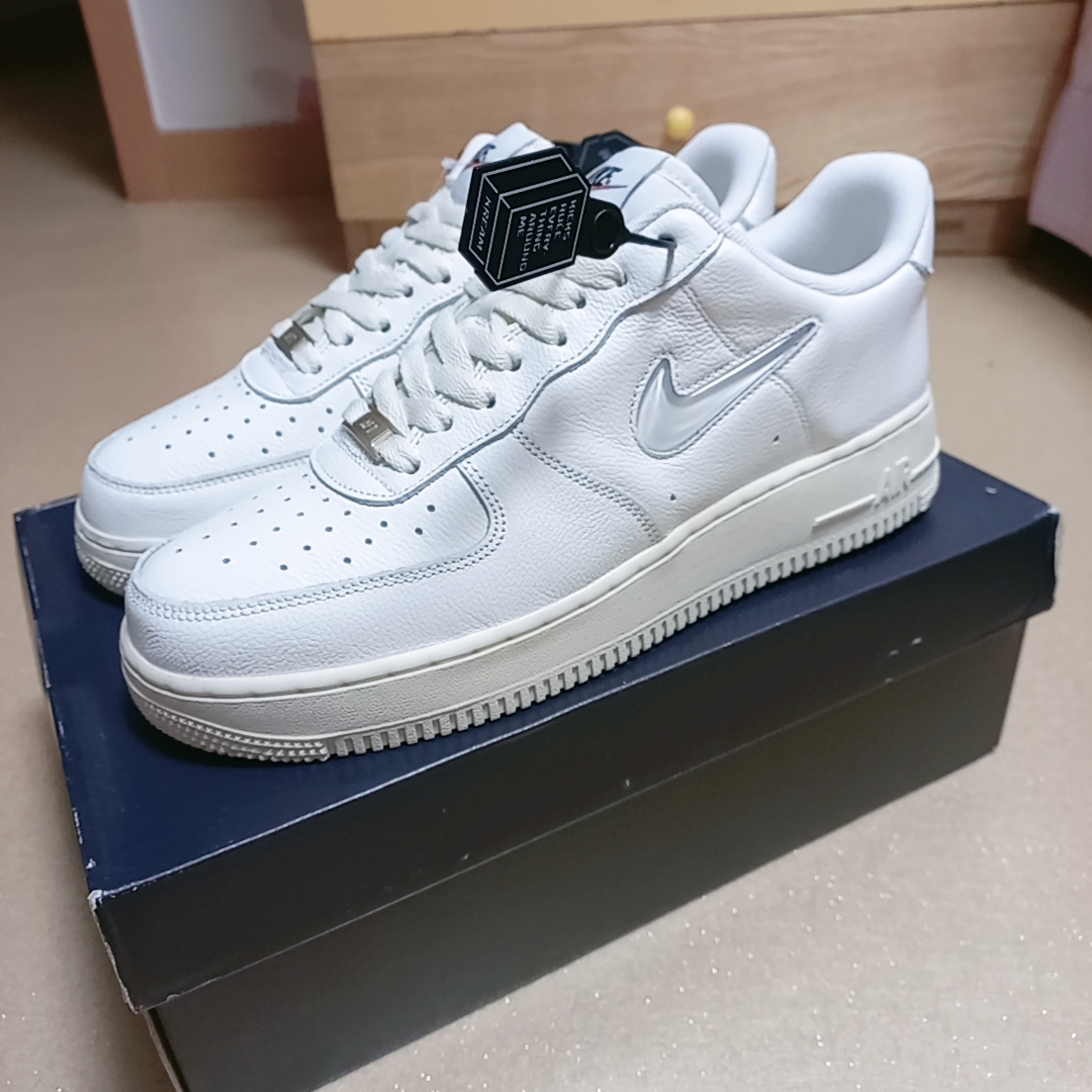 Nike Air Force 1 '07 PRM Vintage Sail 착용 스타일 - 2