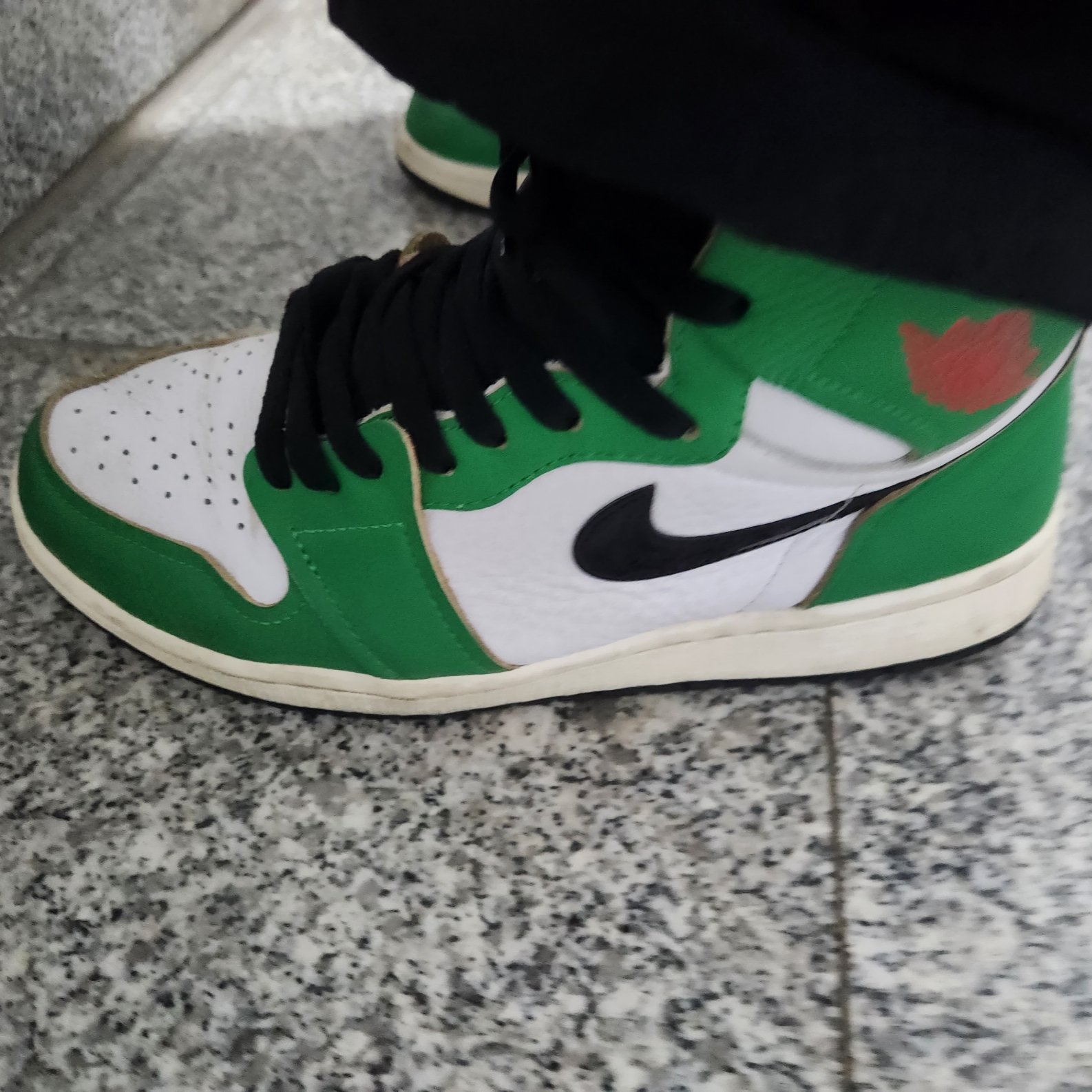 (W) Jordan 1 Retro High OG Lucky Green 착용 스타일