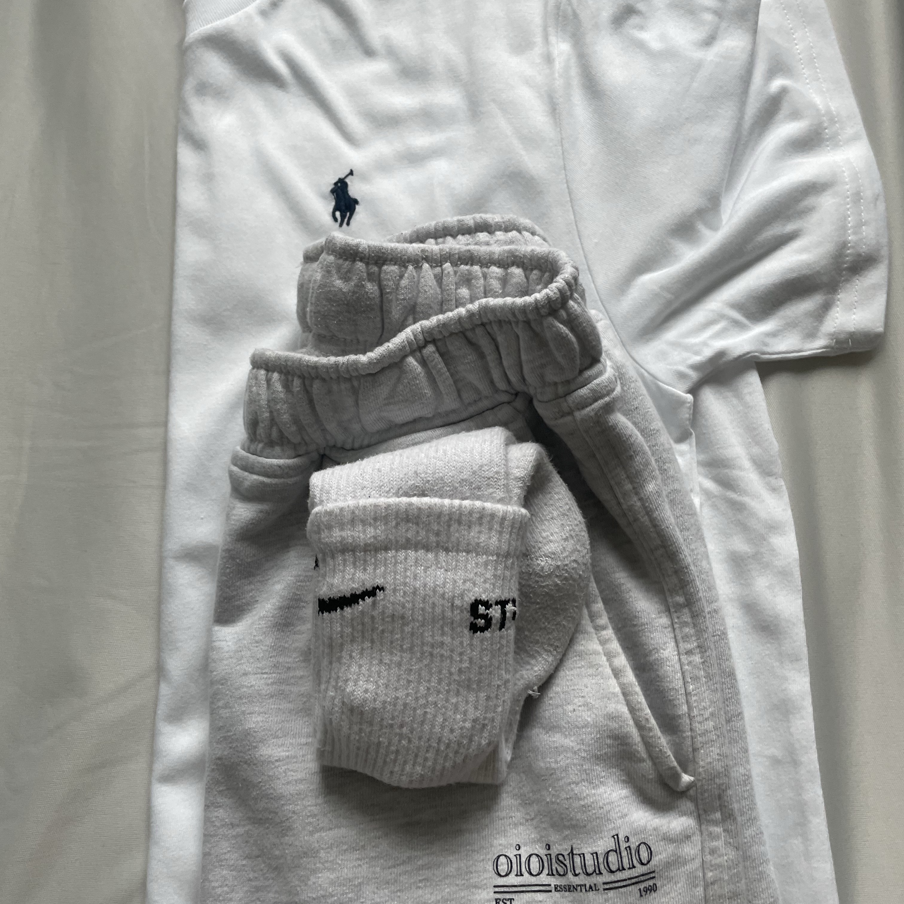 Nike x Stussy NRG Crew Socks White Black 착용 스타일