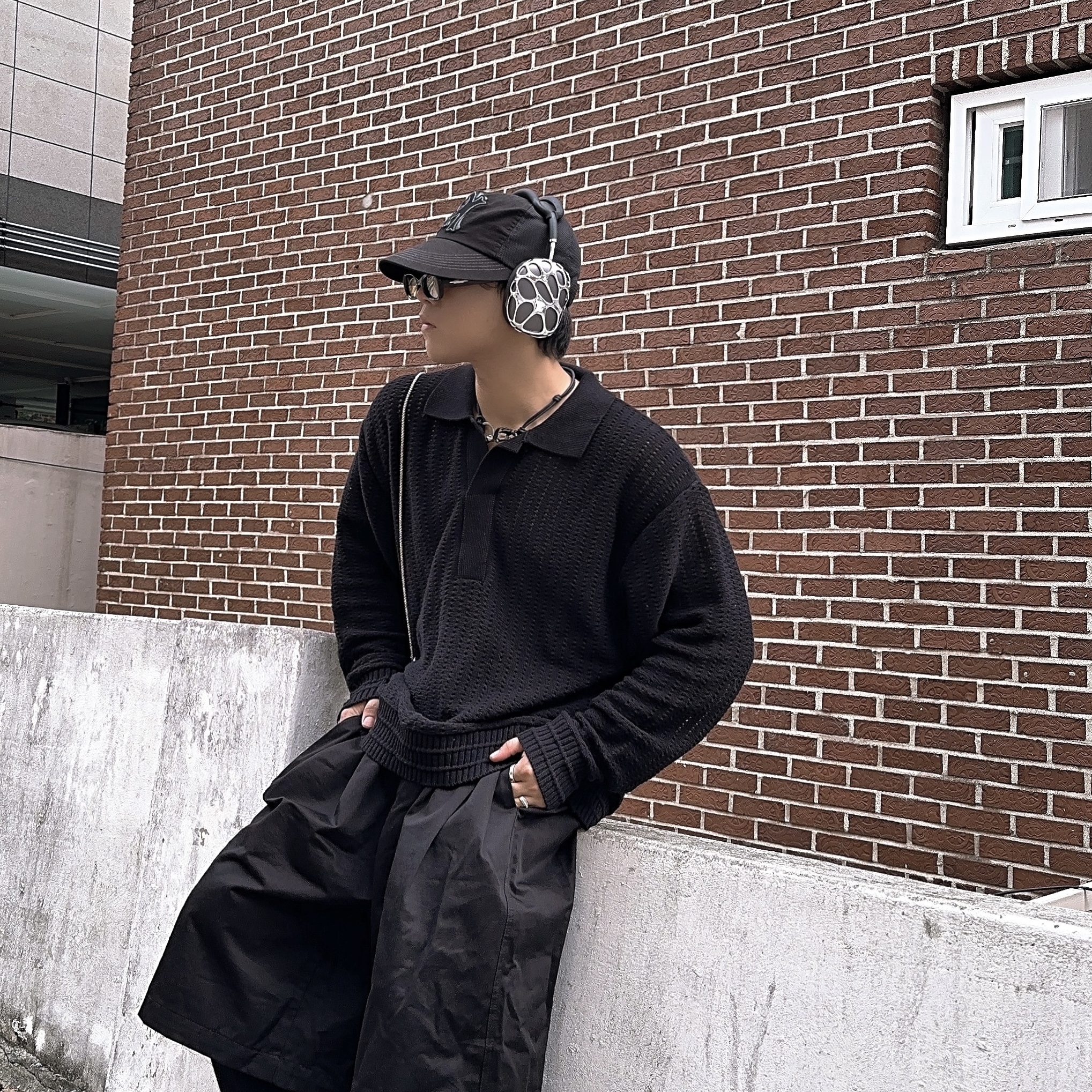 Test Artifact Era Max 001 Chrome, Our Legacy Ladon Leather Keychain Black 착용 스타일 - 1