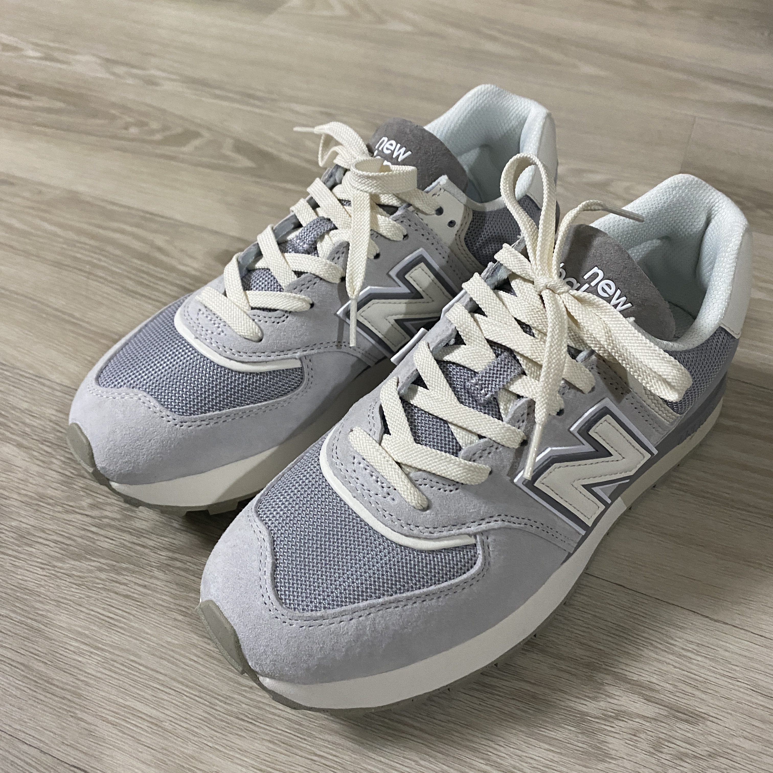 New Balance 574 Legacy Grey Sea Salt 착용 스타일