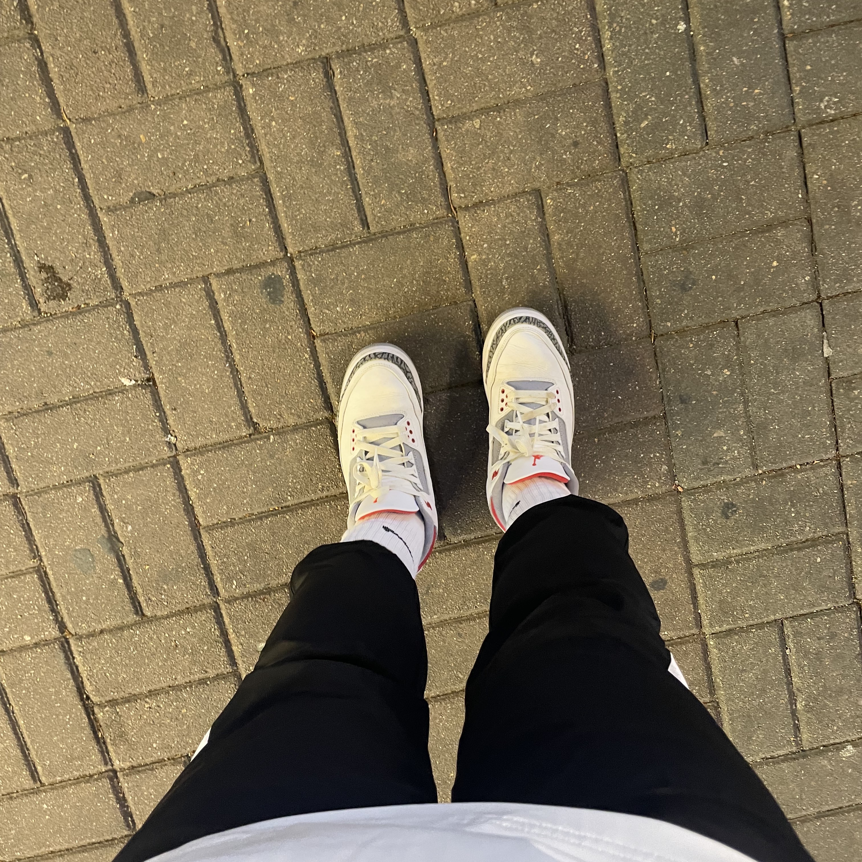 Jordan 3 Retro Fire Red 2022 착용 스타일 - 1