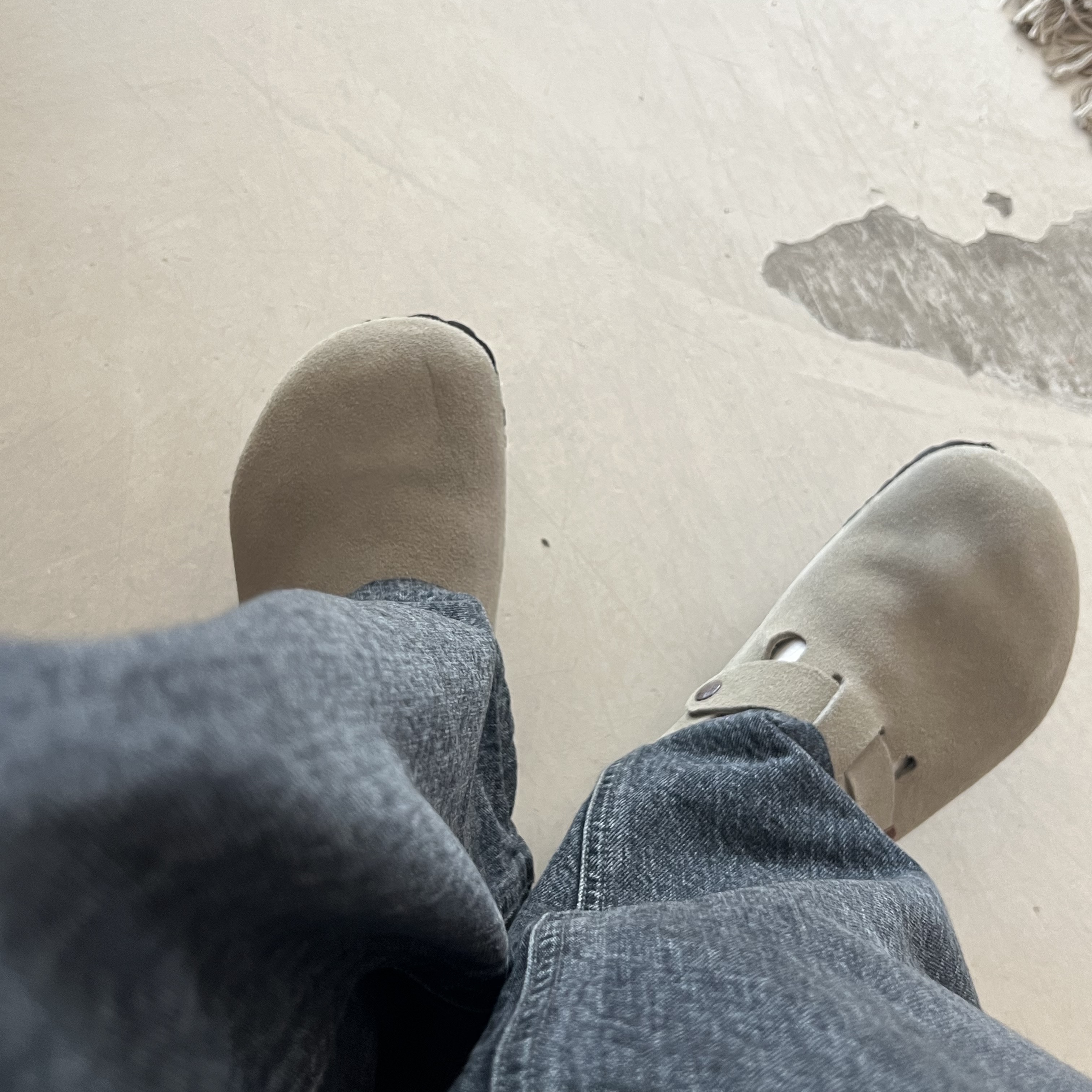 Birkenstock Boston Soft Footbed Taupe - Regular 착용 스타일