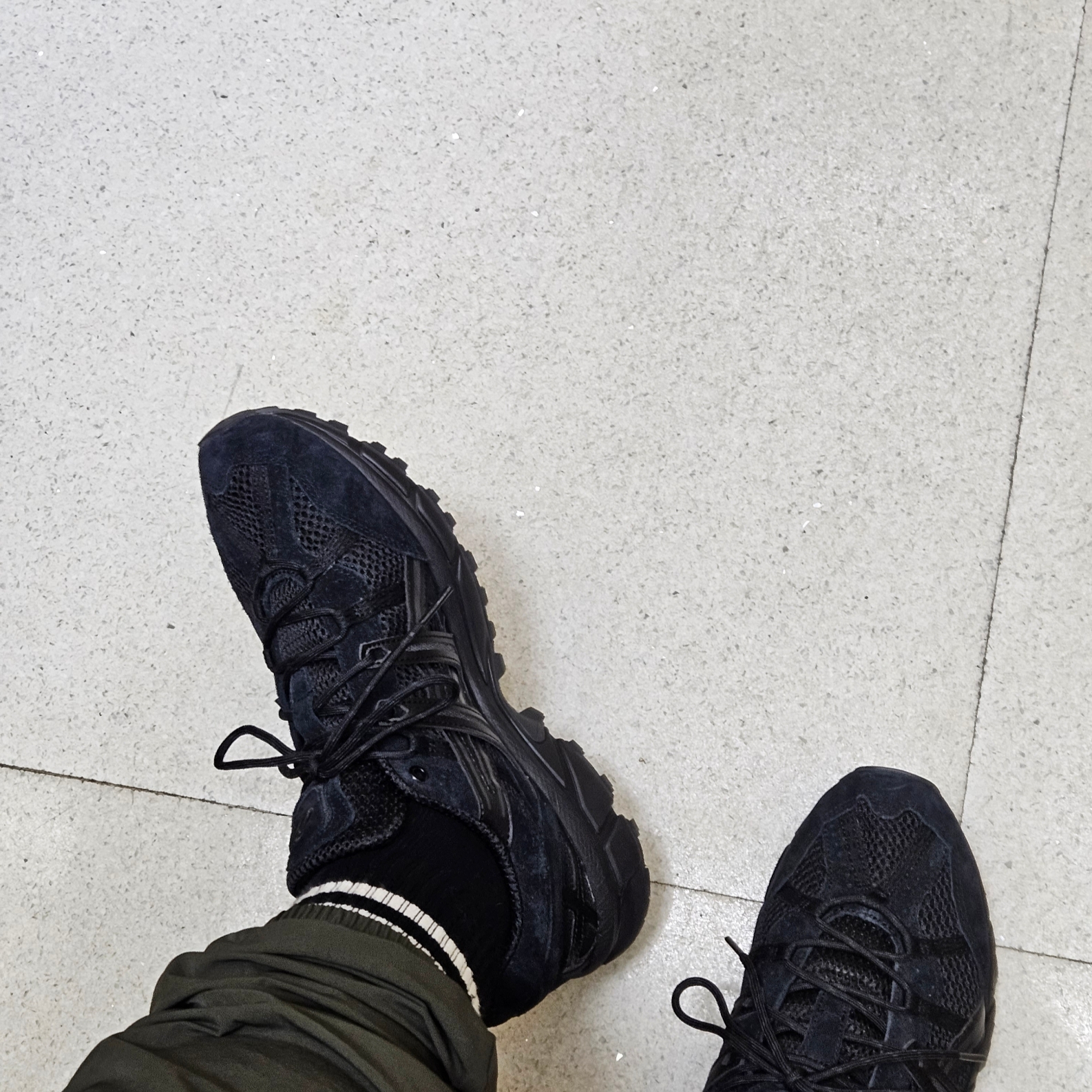 Asics Gel-Sonoma 15-50 Black 착용 스타일