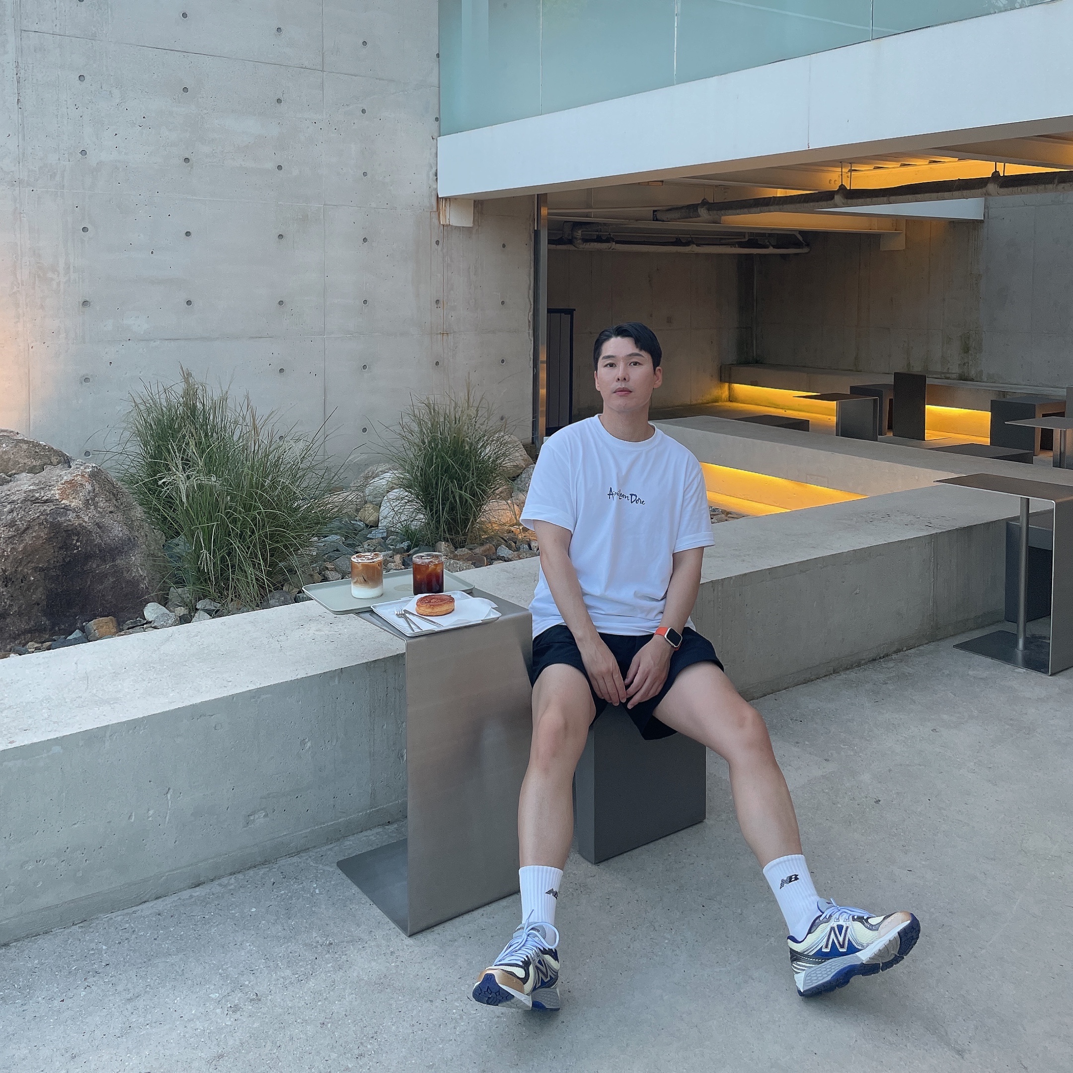 New Balance x Aime Leon Dore 860v2 Blue 착용 스타일