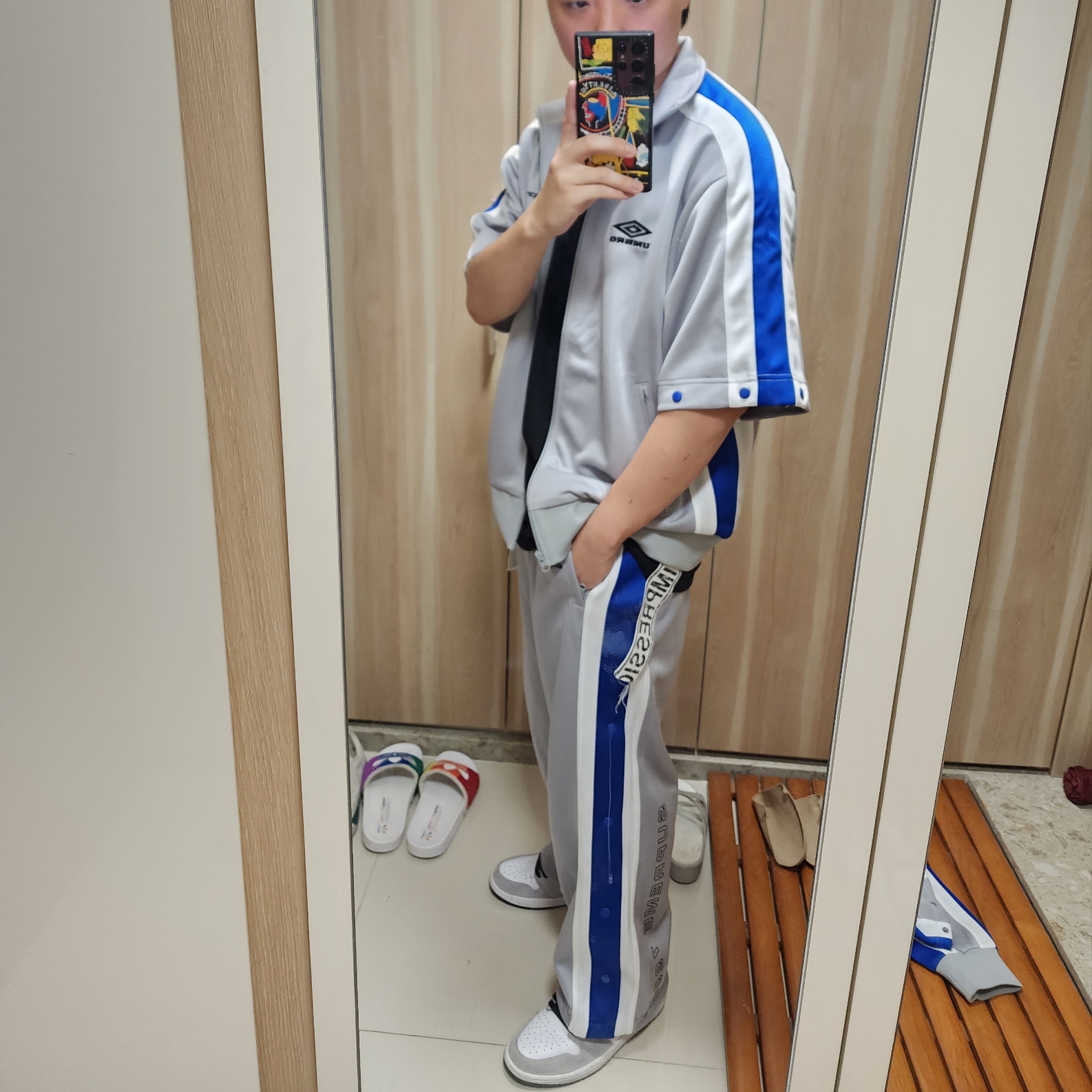 Supreme x Umbro Break-Away Track Pants Light Grey - 23SS 착용 스타일 - 2
