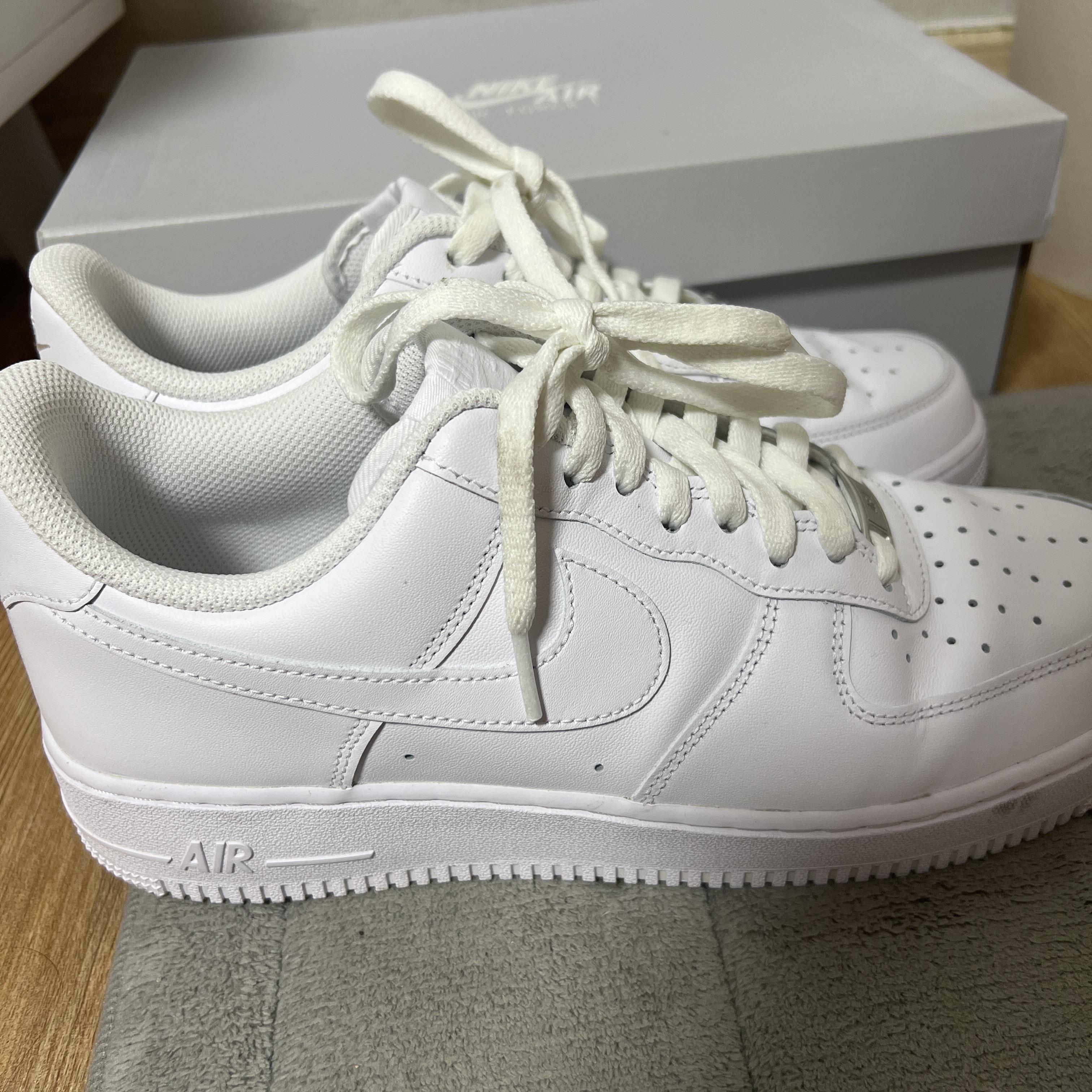 Nike Air Force 1 '07 Low White 착용 스타일