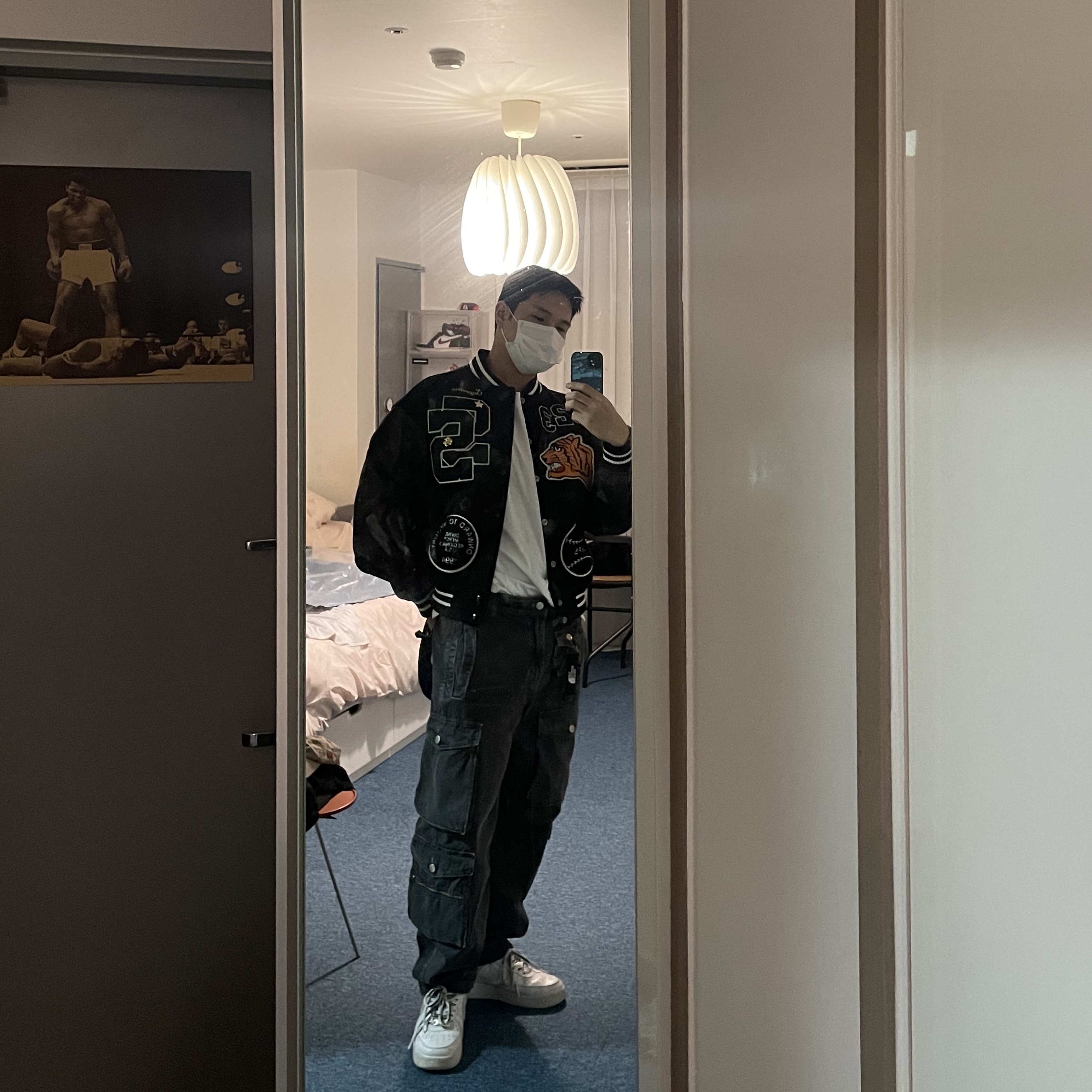 Supreme Tiger Varsity Jacket Black - 23FW, Supreme Tiger Varsity Jacket Orange - 23FW 착용 스타일 - 2