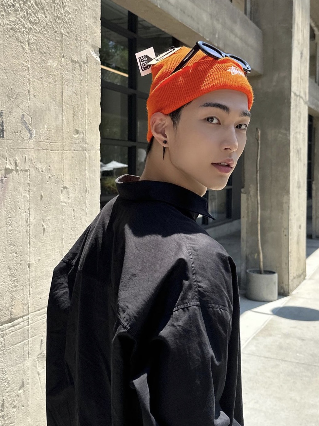 Stussy Basic Cuff Beanie Sherbert 2021 착용 스타일 - 2