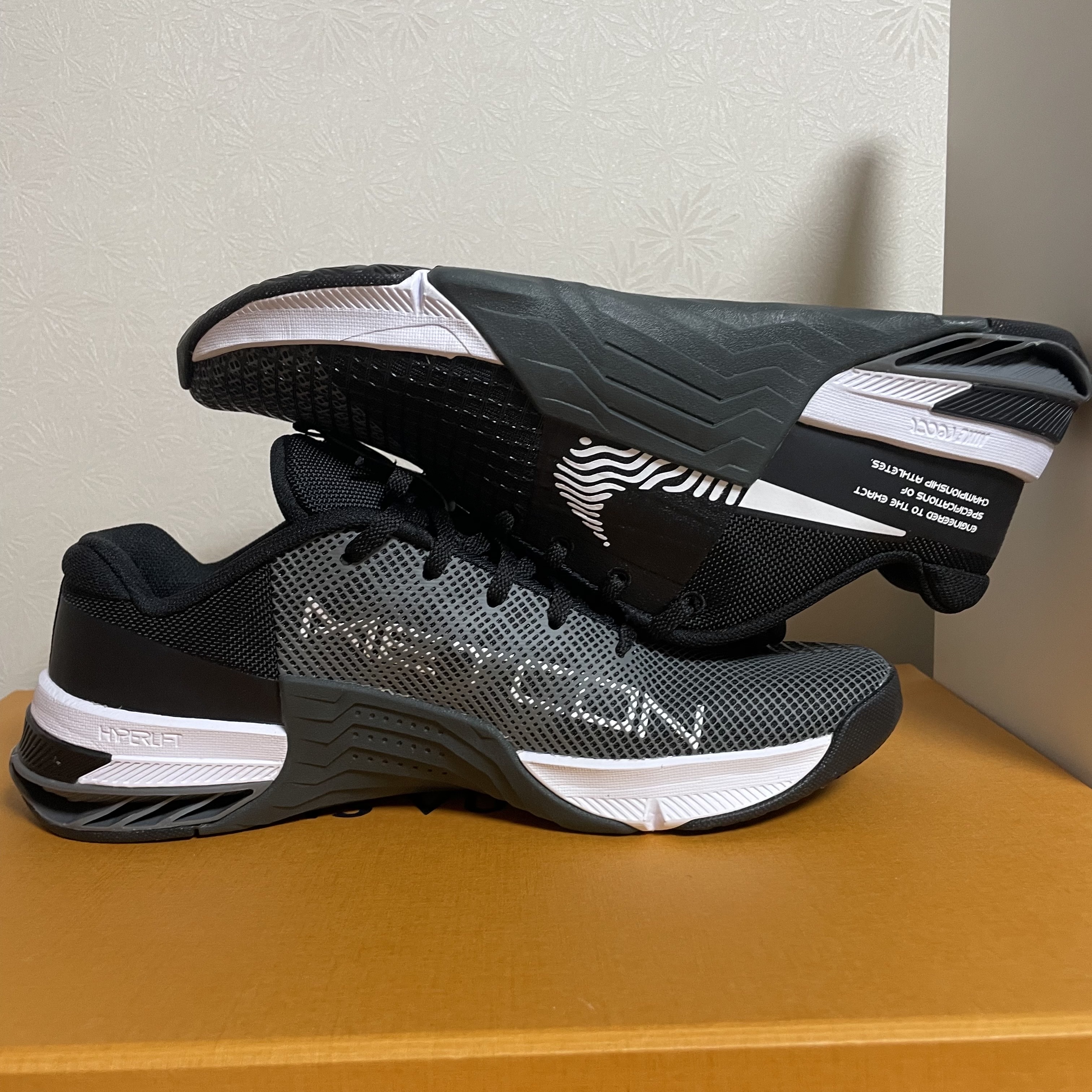 Nike Metcon 8 Black White 착용 스타일