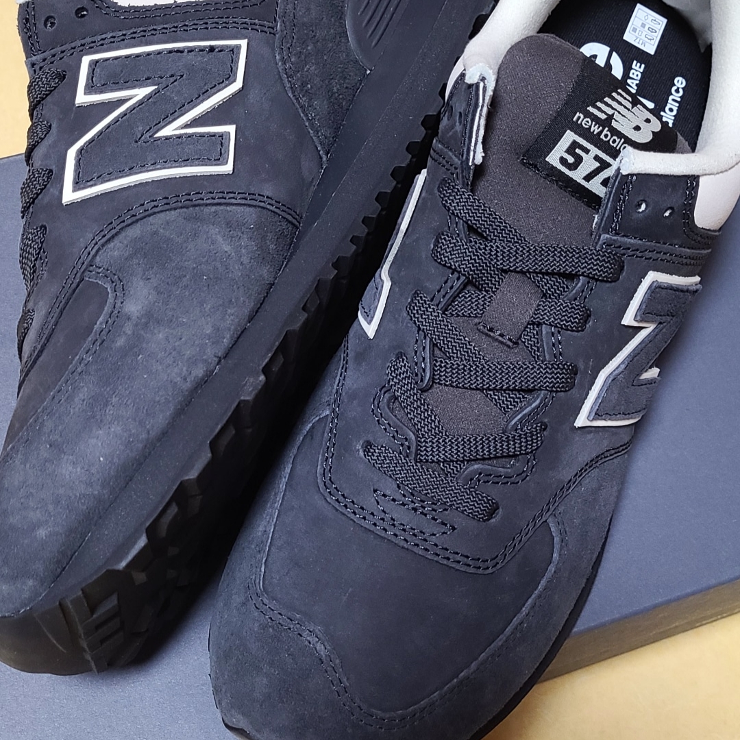 New Balance x Comme des Garcons Junya Watanabe Man 574 Suede Grey Off White 착용 스타일 - 3