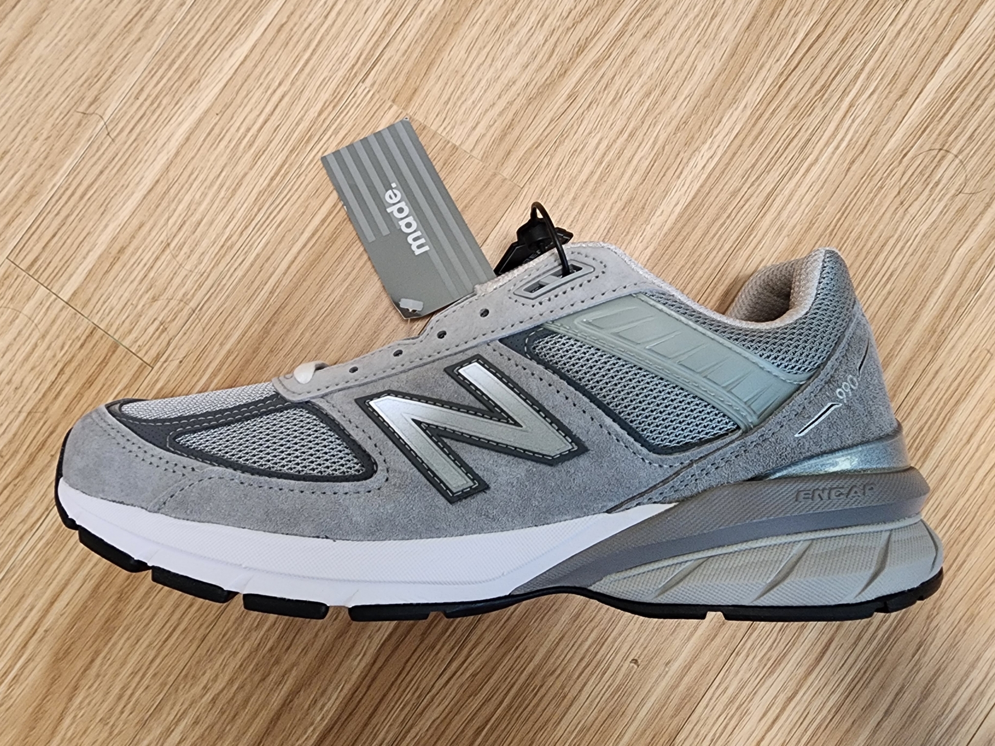 New Balance 990v5 Made in USA Grey - D Standard 착용 스타일