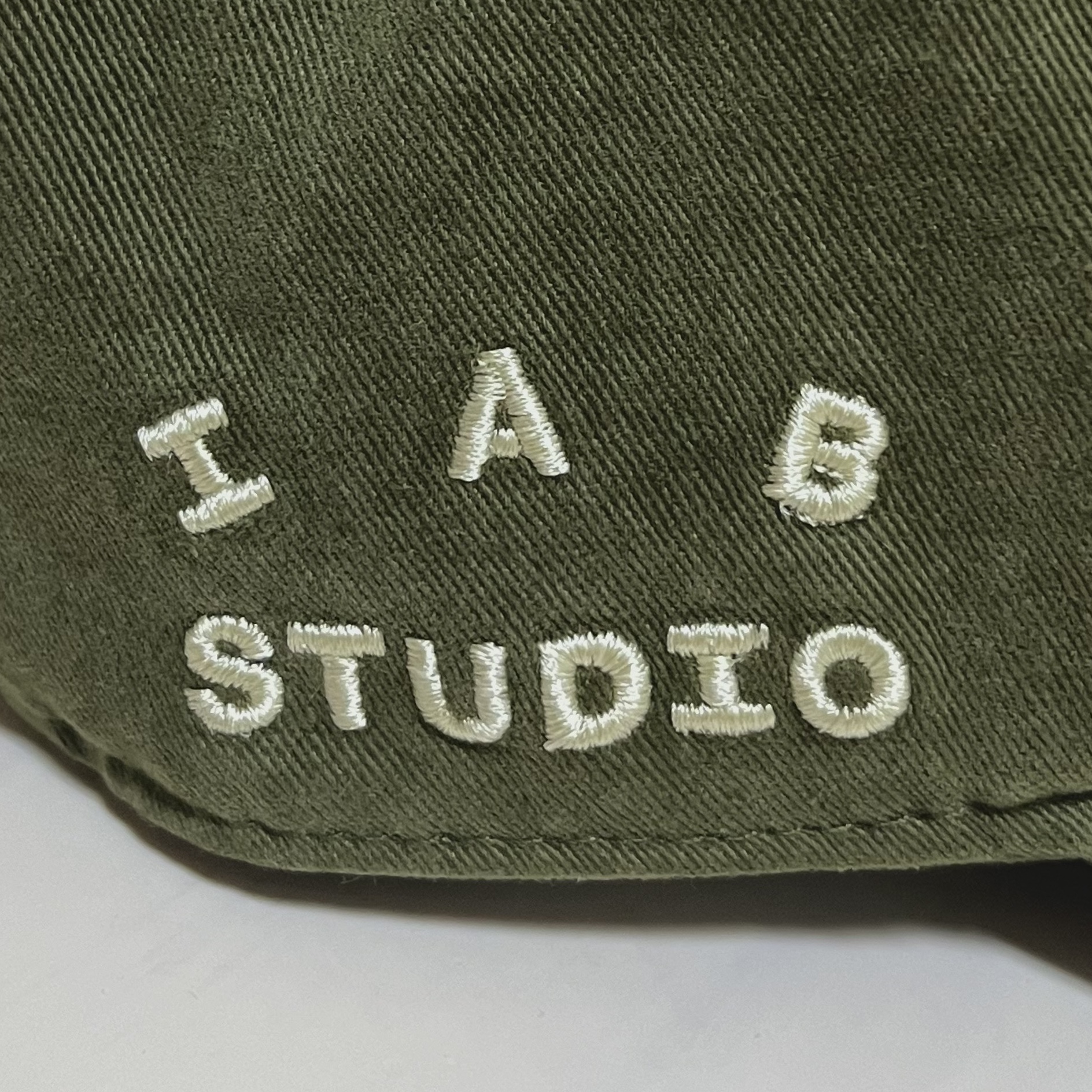 IAB Studio x D.P. Washed Cap Ash Green 착용 스타일 - 2