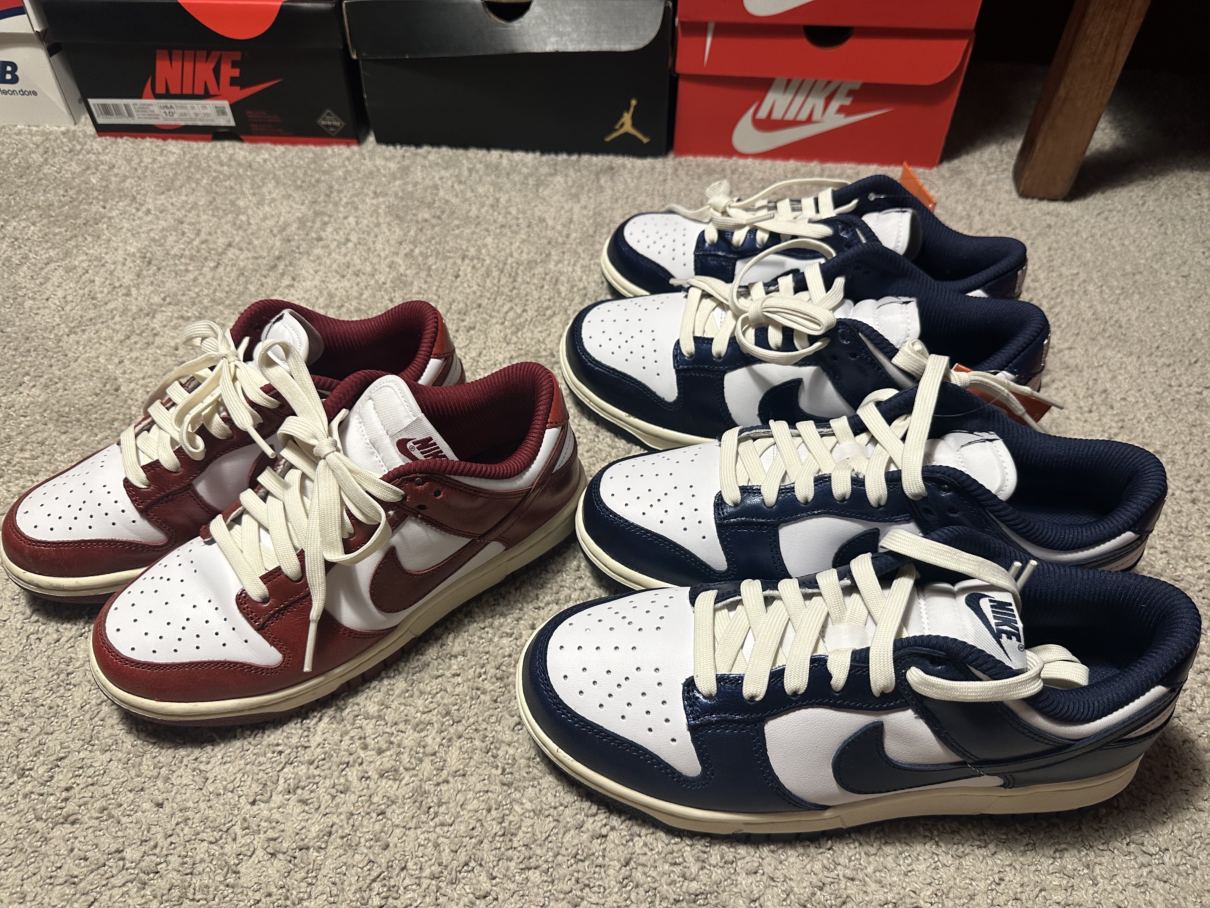 (W) Nike Dunk Low Retro PRM Team Red and White, (W) Nike Dunk Low PRM Midnight Navy and White 착용 스타일 - 1