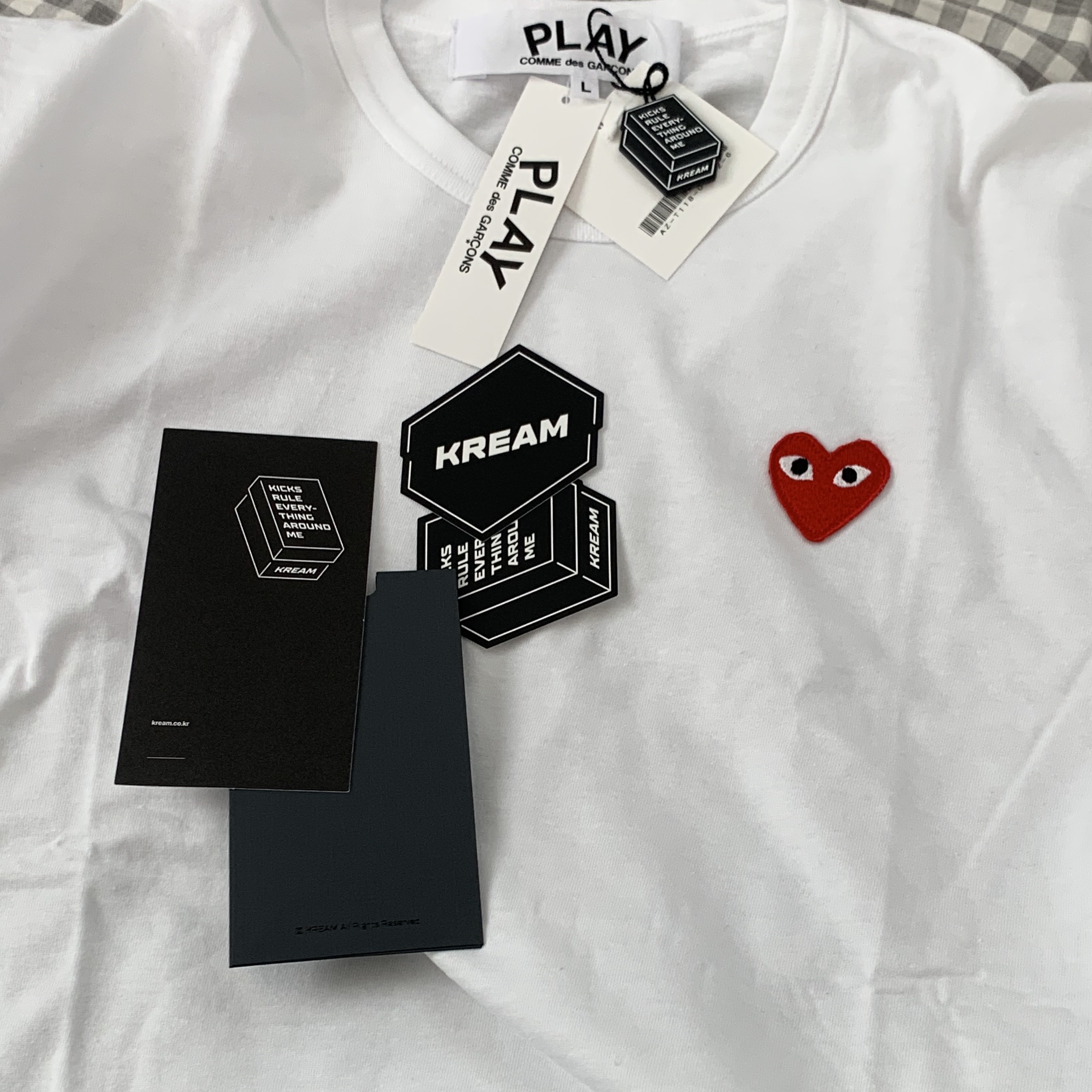 Play Comme des Garcons LS T-Shirt White 착용 스타일