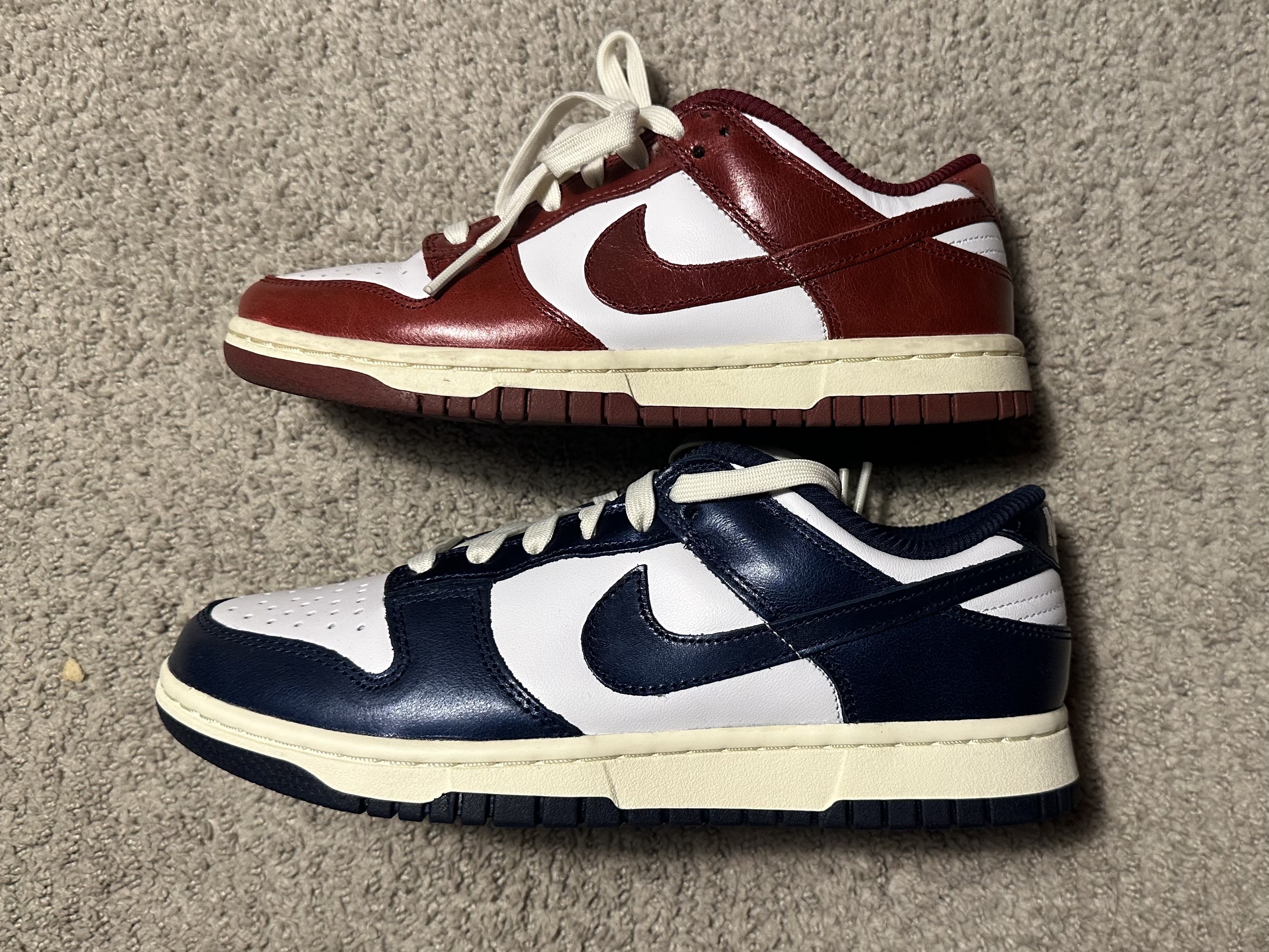(W) Nike Dunk Low Retro PRM Team Red and White, (W) Nike Dunk Low PRM Midnight Navy and White 착용 스타일 - 2